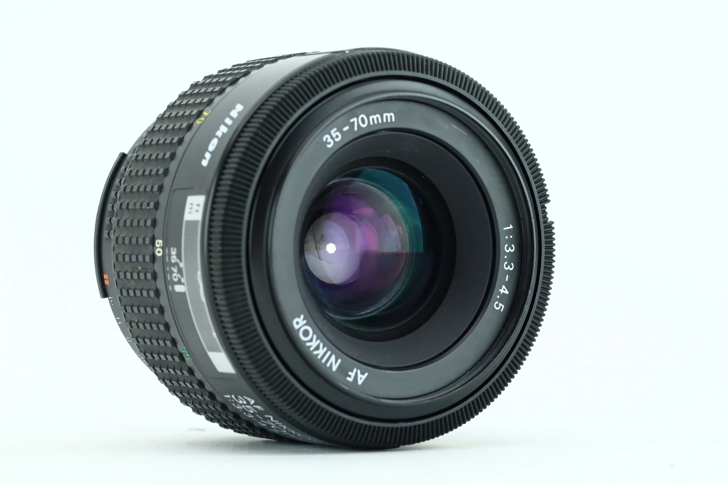 Nikon AF NIKKOR 35-70mm 3,3-4,5 - Image 2