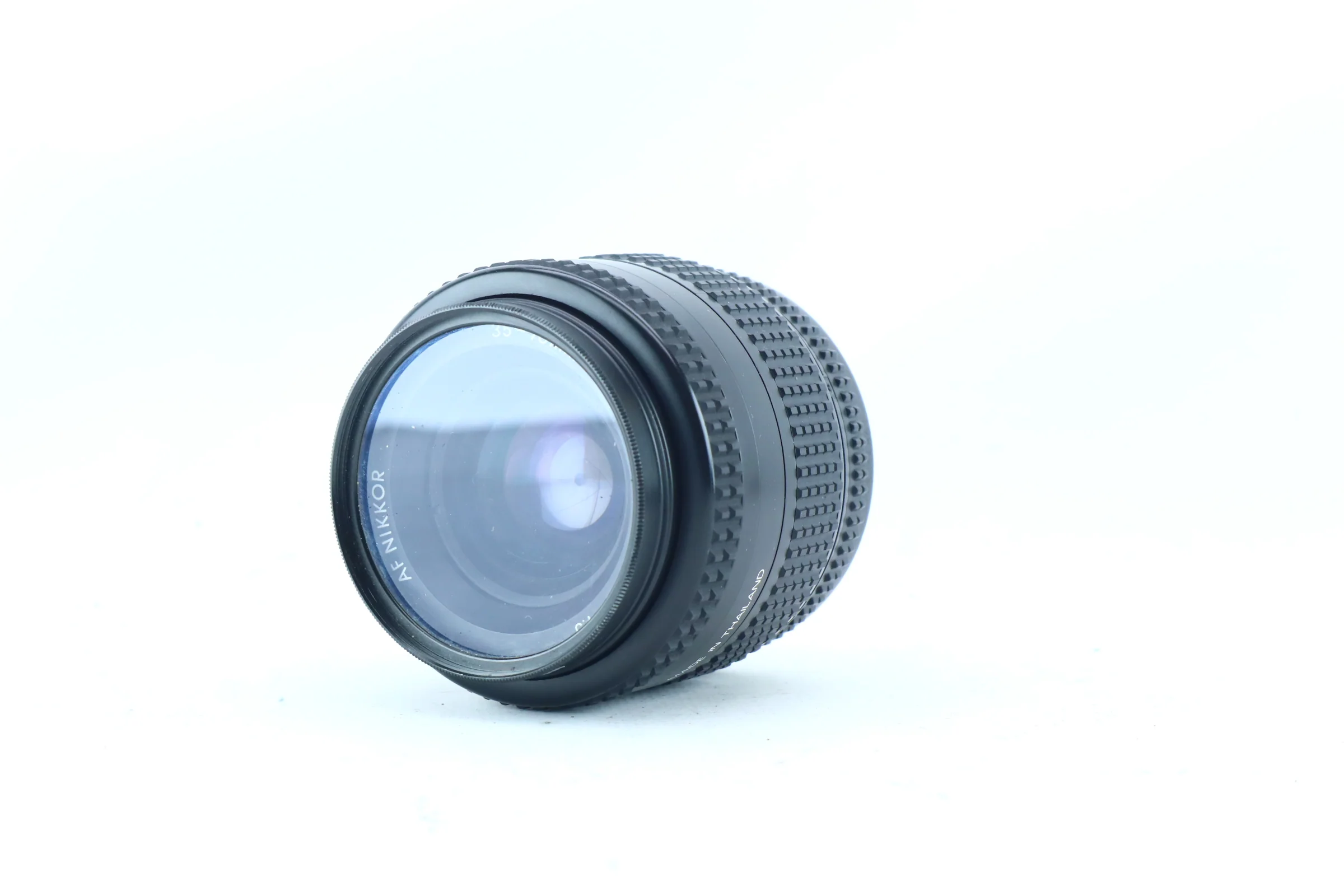Nikon AF Nikkor 35-70mm f/3.3-4.5 - Image 3