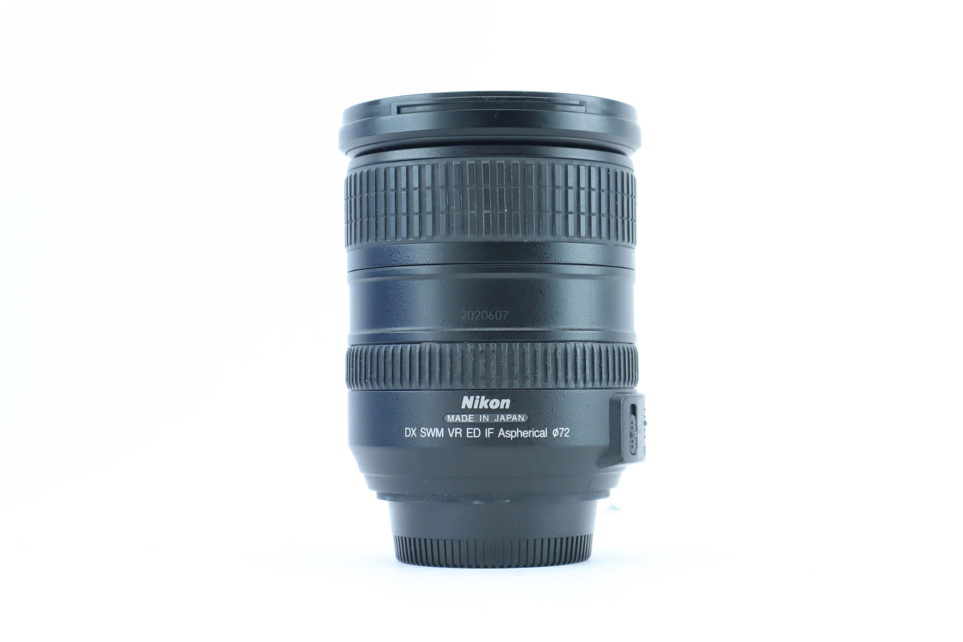 Nikon AF-S DX Nikkor 18-200mm f/3.5-5.6G ED VR - Image 2