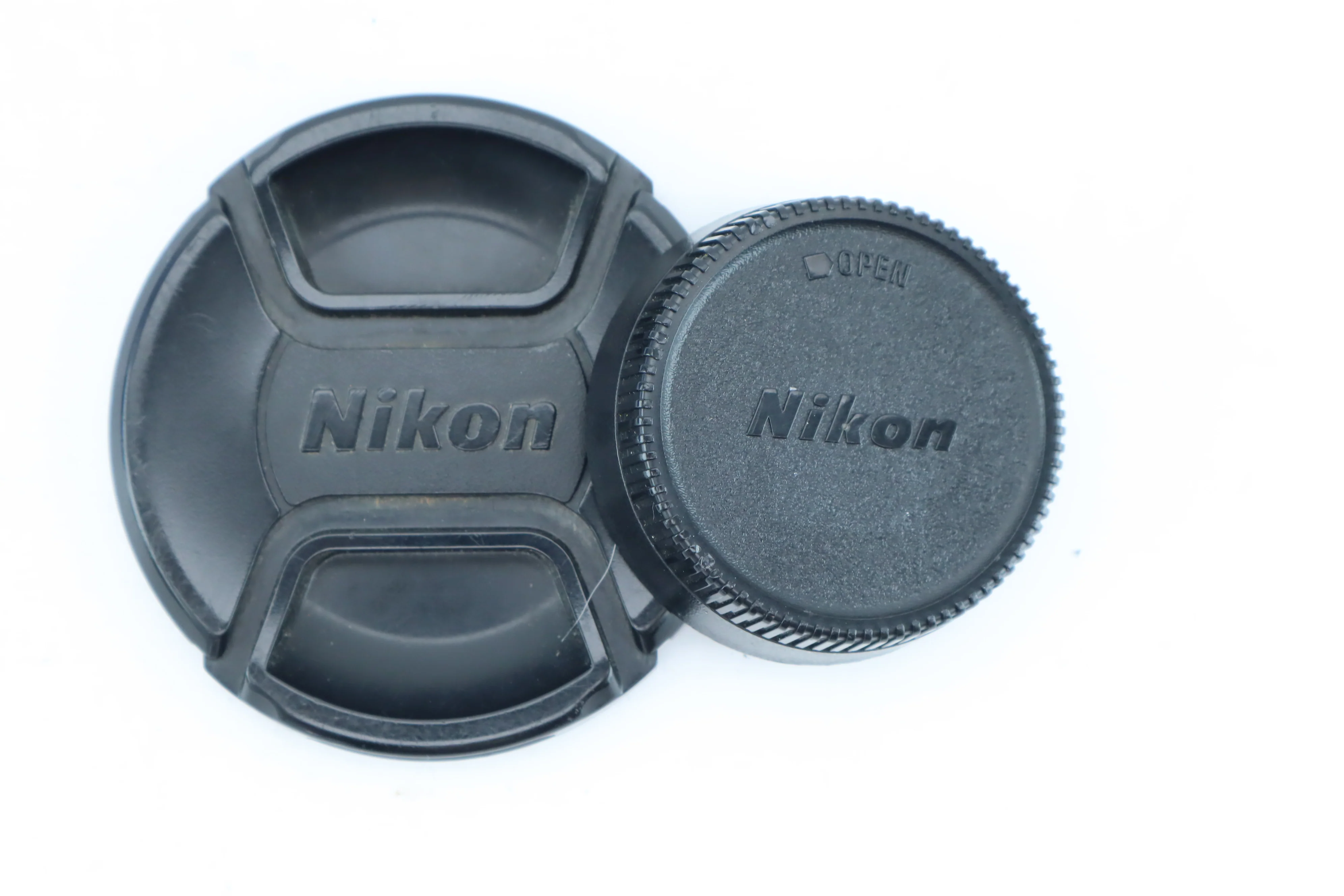 Nikon AF-S DX Nikkor 18-200mm f/3.5-5.6G ED VR - Image 5