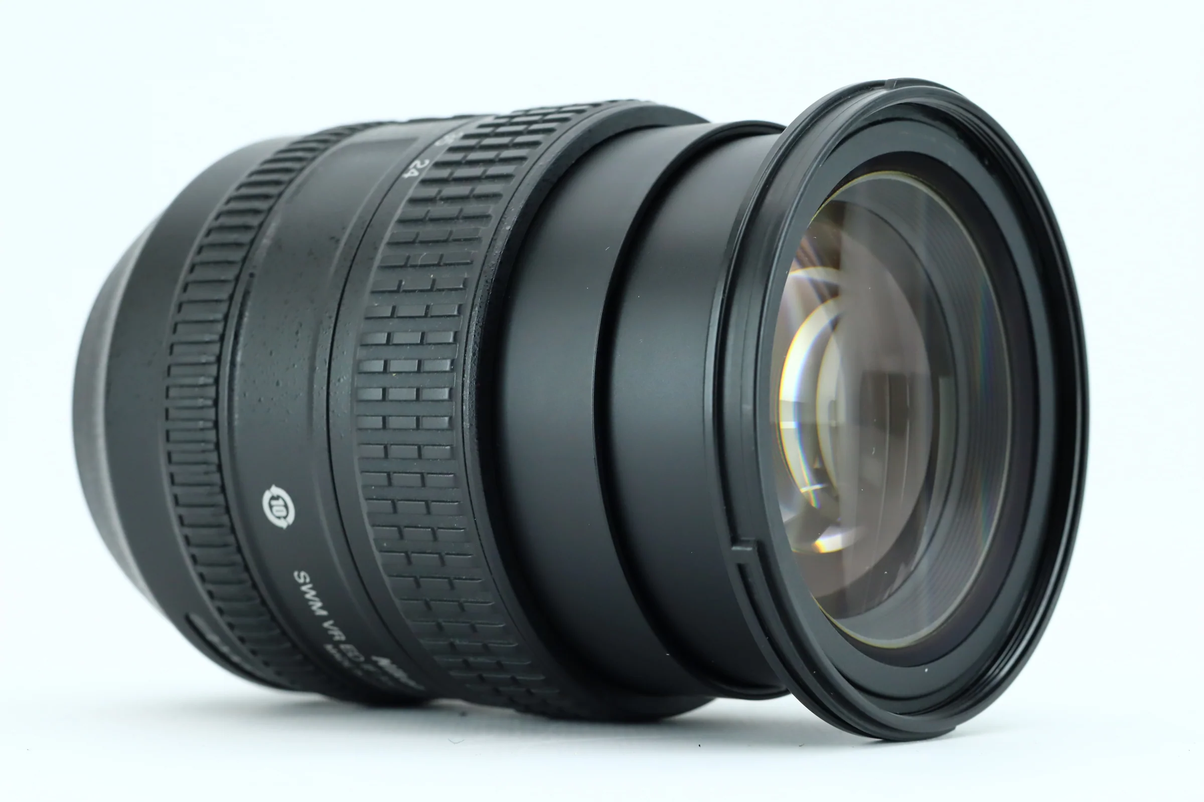 Nikon AF-S NIKKOR 24-85mm 3,5-4,5 - Image 2