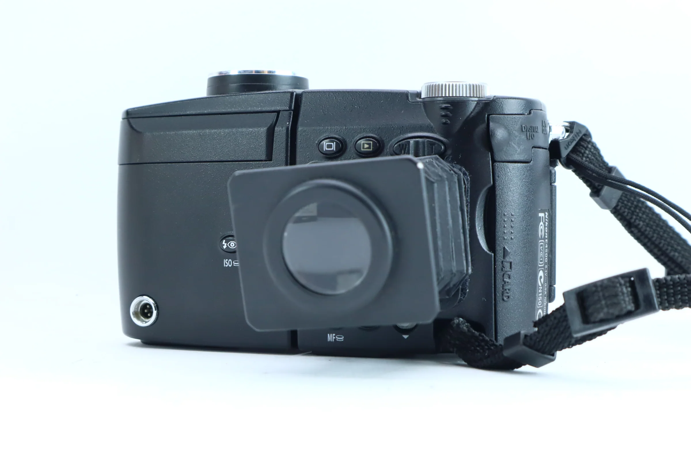 Nikon Coolpix 4500 - Image 2