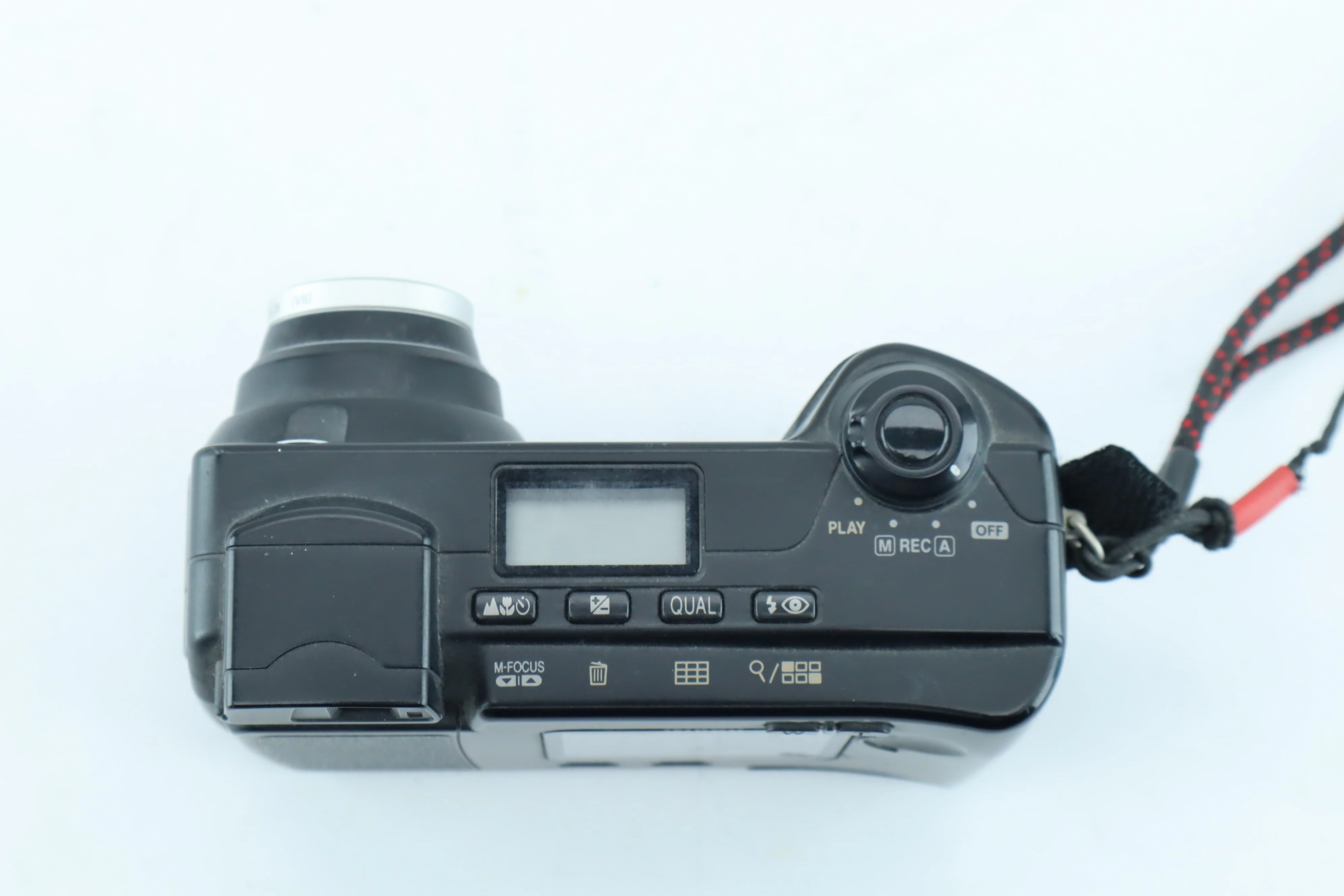 Nikon Coolpix 800 - Image 4