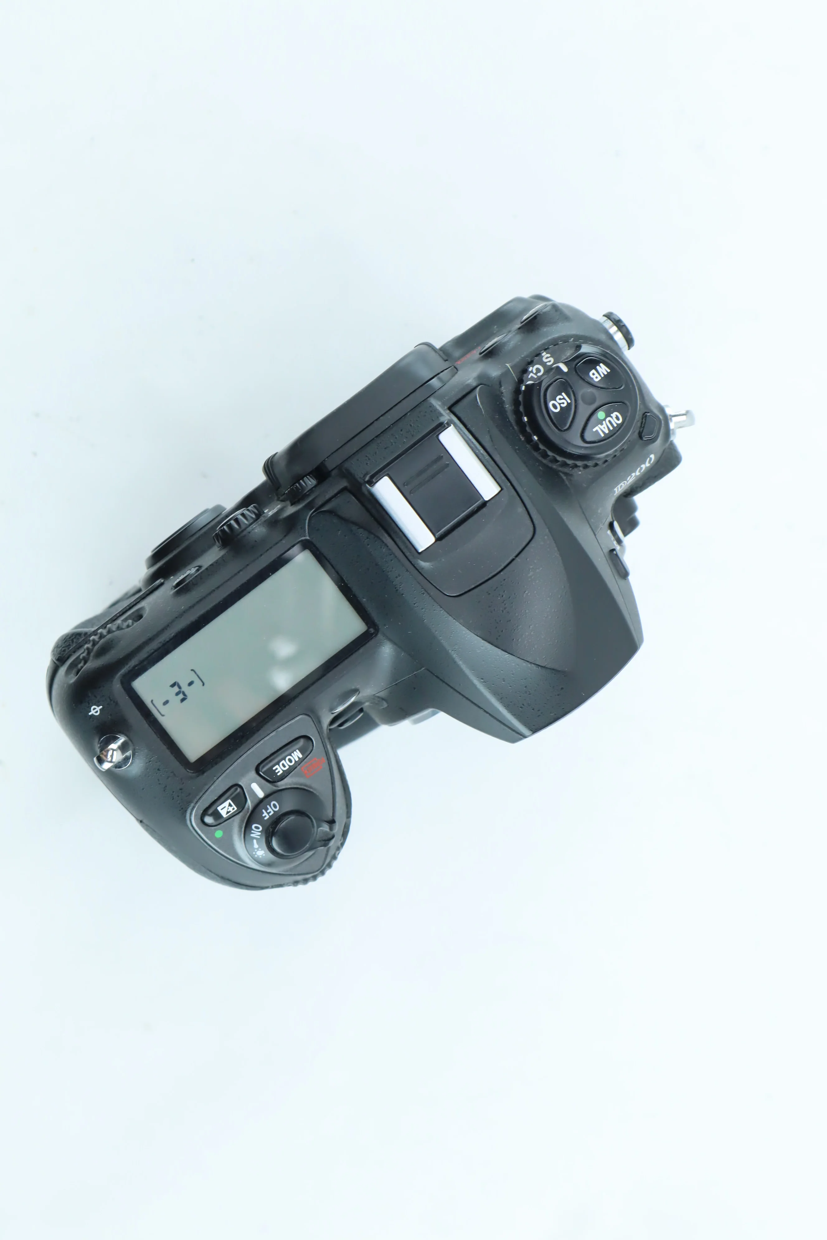 Nikon D200 (Body Only) | S/N: 4126066 - Image 5