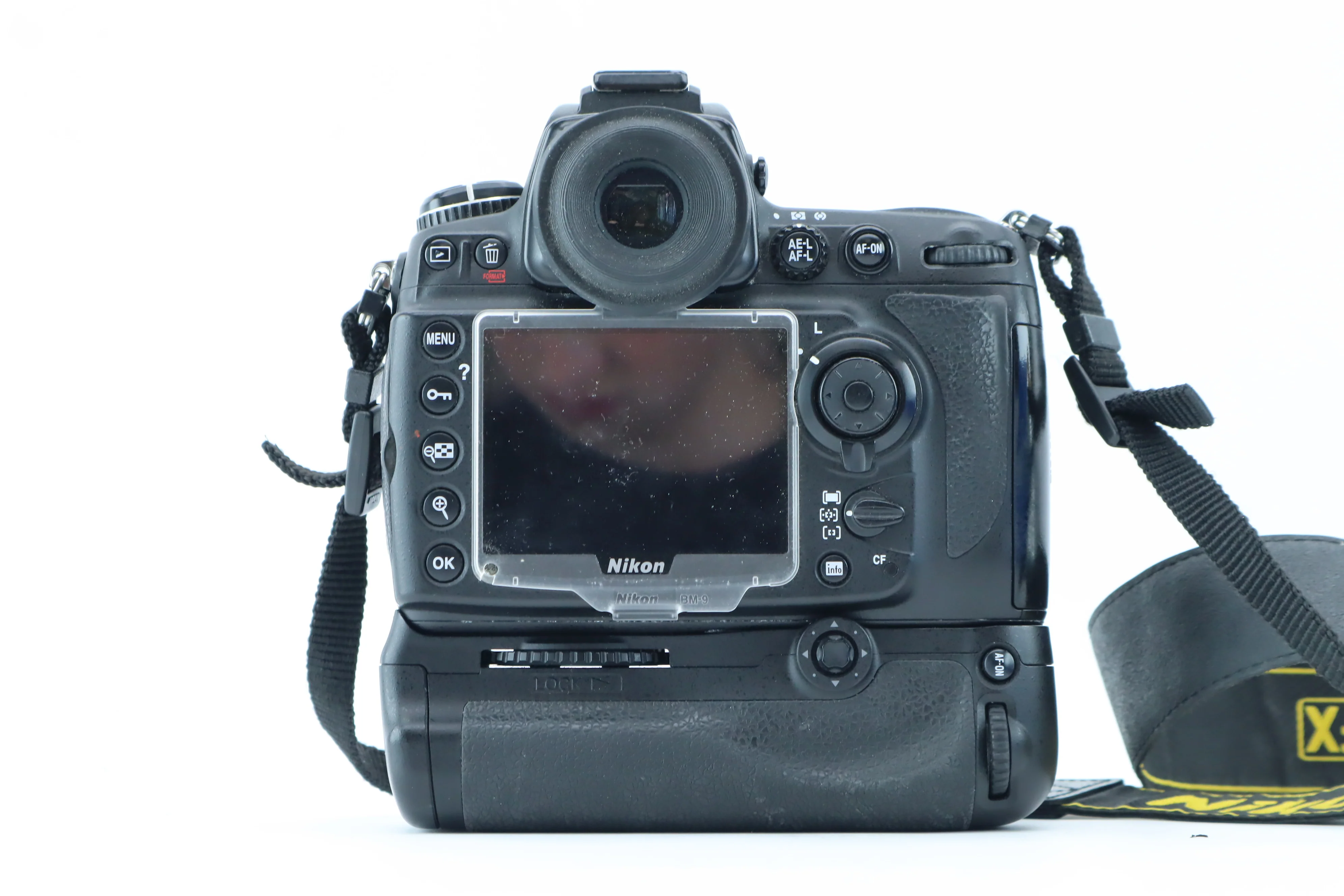 Nikon D700 – Full-Frame DSLR Camera Body - Image 4