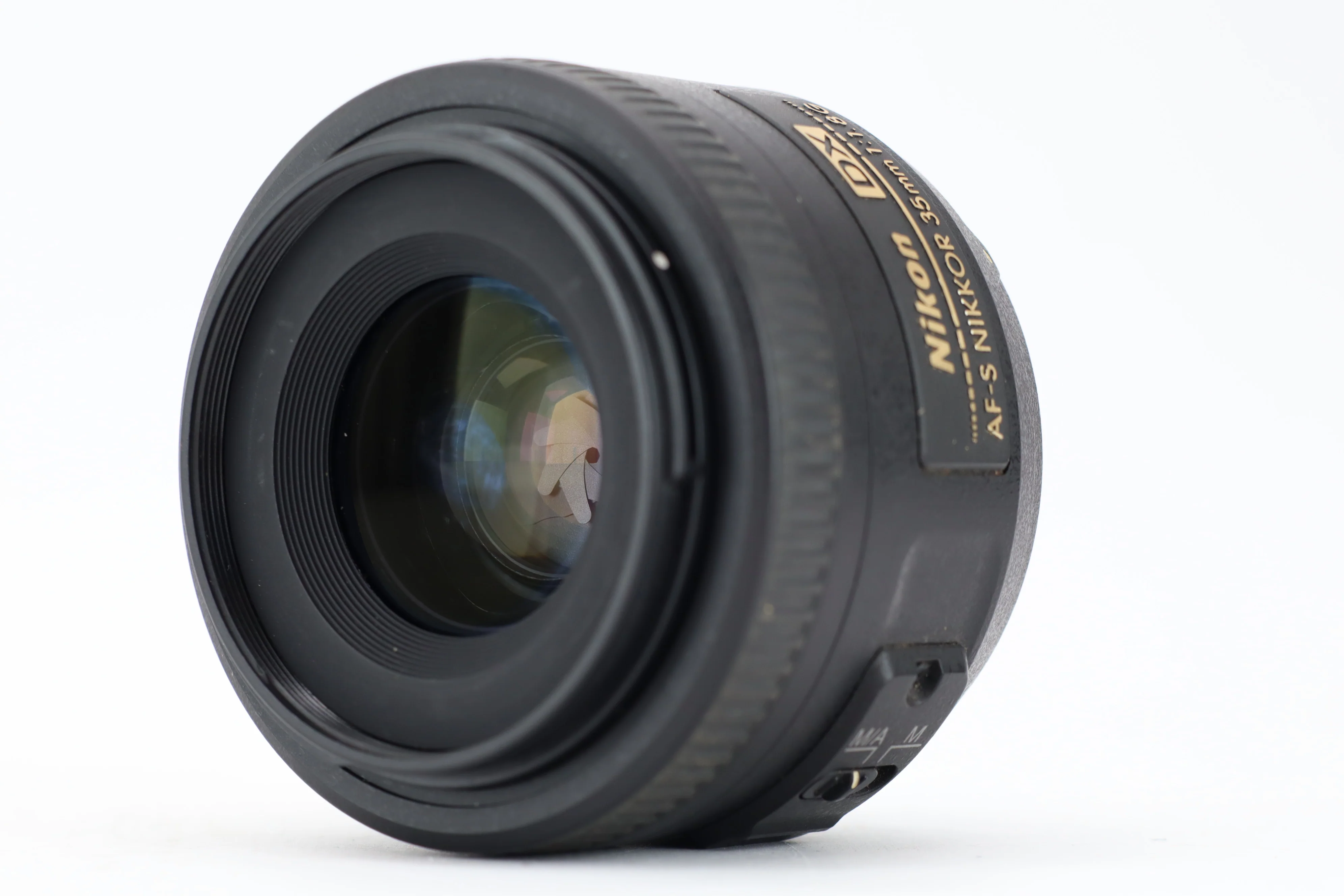 Nikon DX AF-S NIKKOR 35mm 1,8G - Image 4