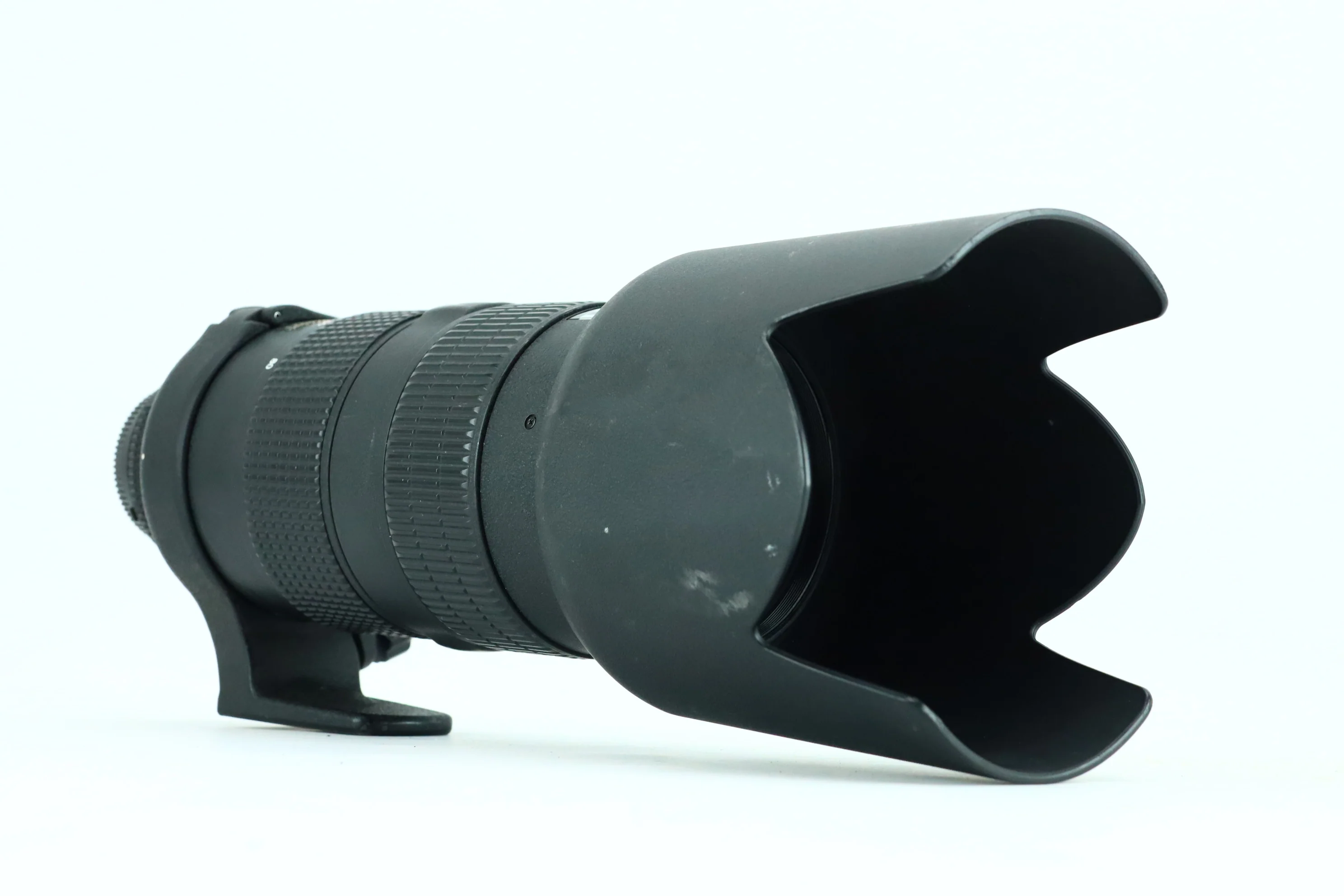Nikon ED AF-S Nikkor 80-200mm 1:2.8 D - Image 2