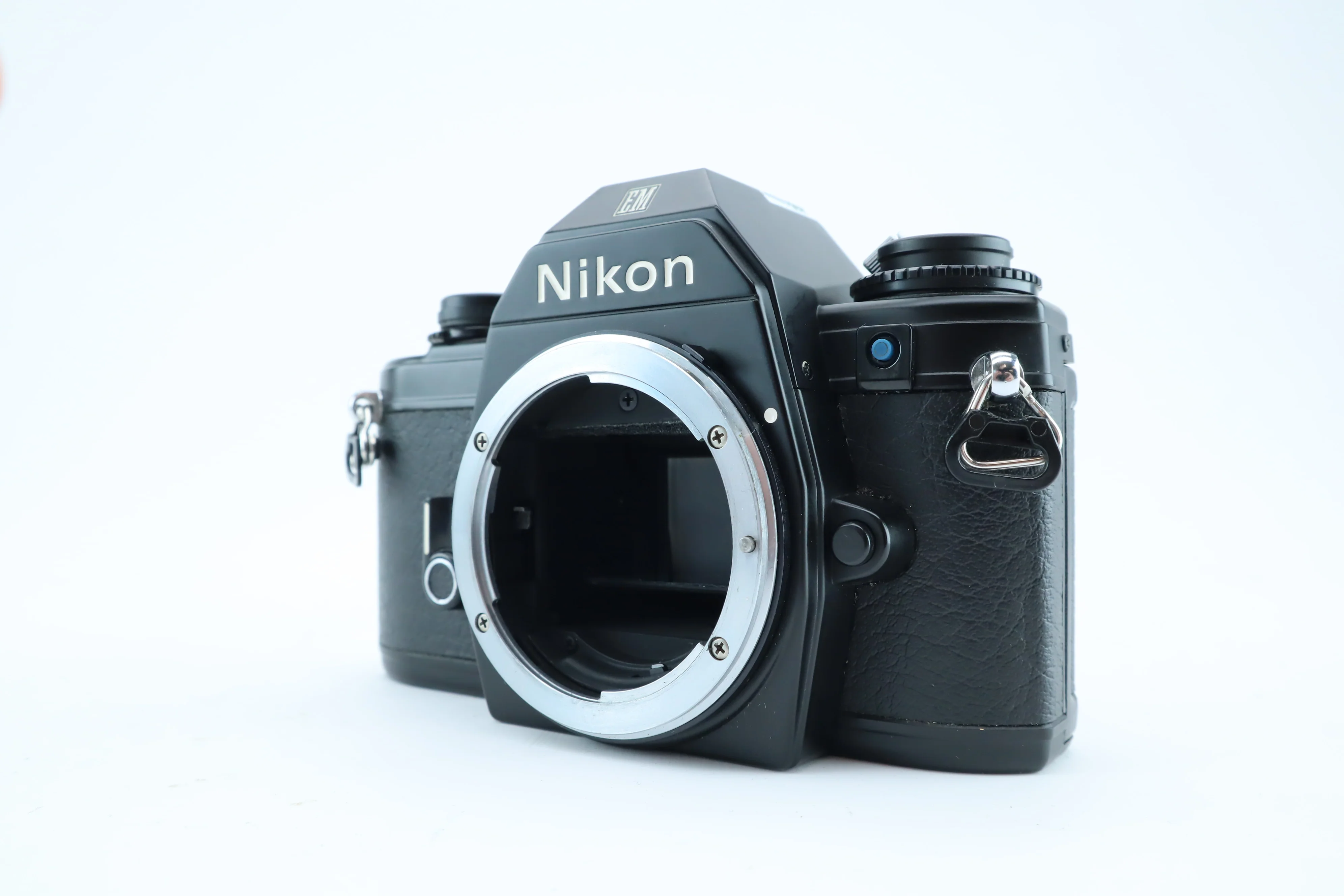 Nikon EM Body – Compact and Reliable Entry into Nikon’s F Mount World - Image 3