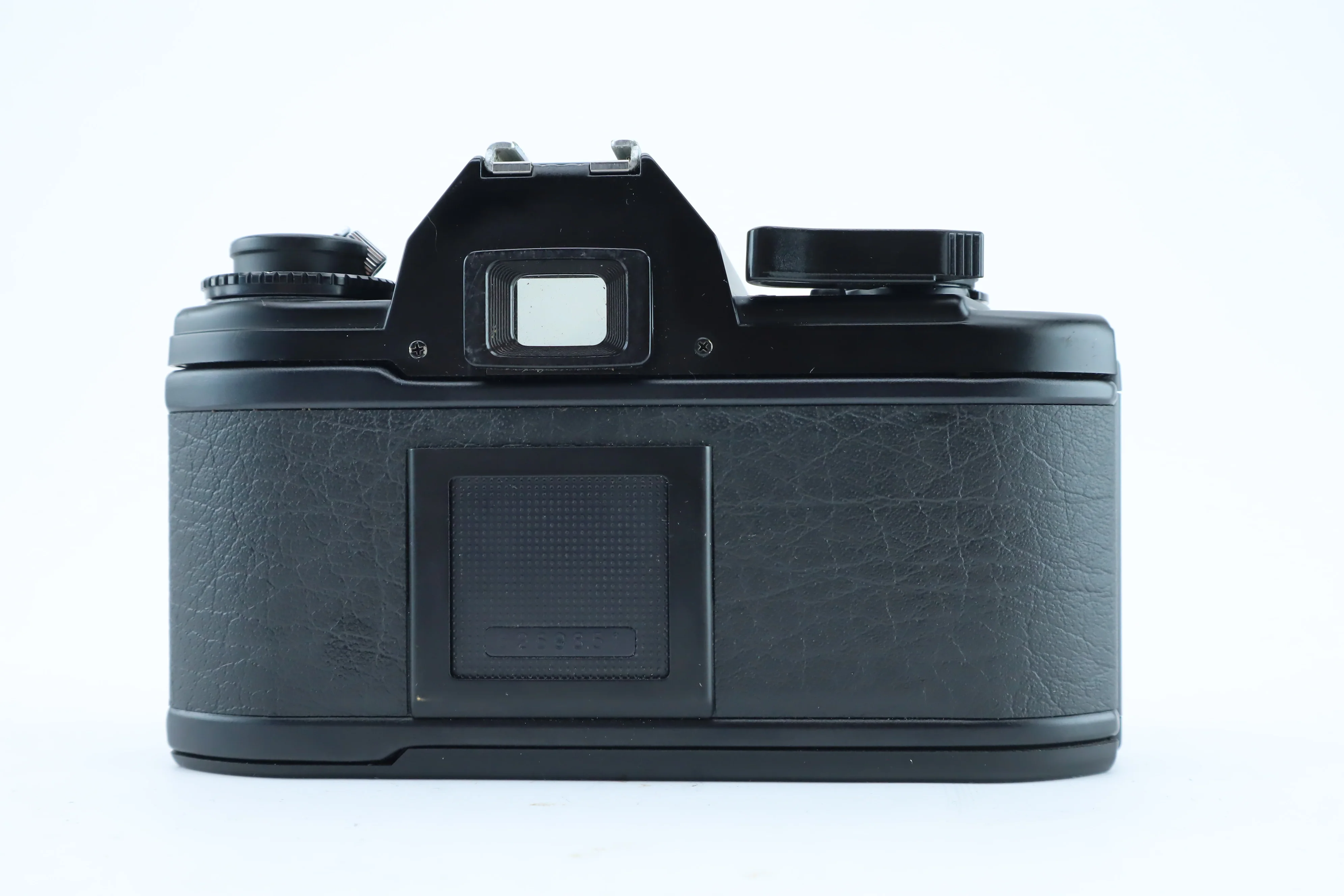 Nikon EM Body – Compact and Reliable Entry into Nikon’s F Mount World - Image 4
