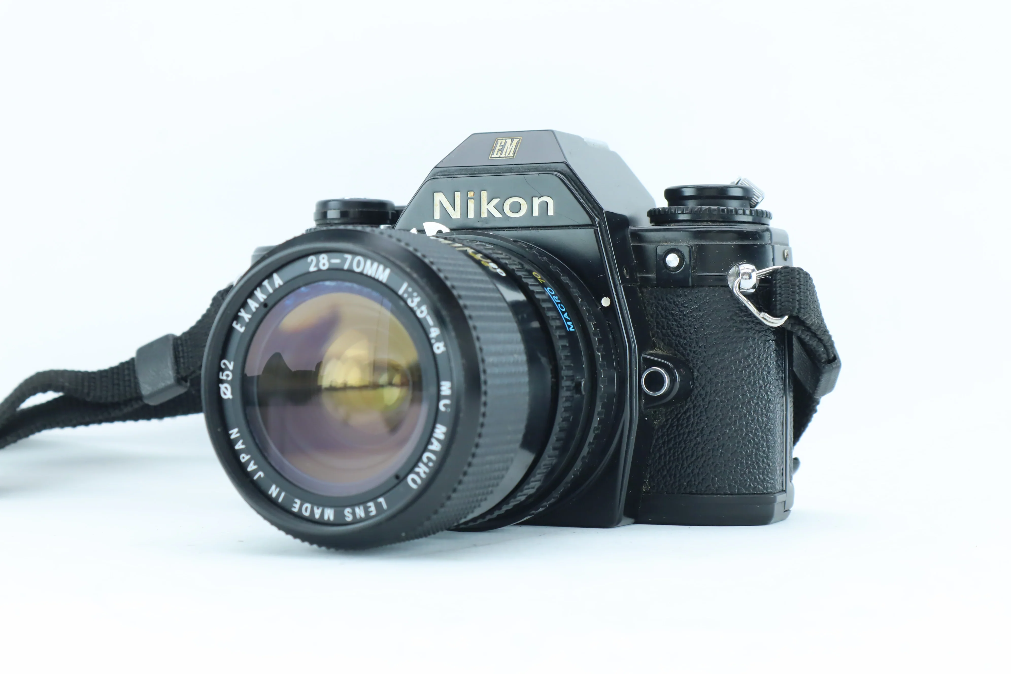 Nikon EM | S/N: 6688641 with Exact 28-70mm f/3.5-4.8 MC Macro - Image 2