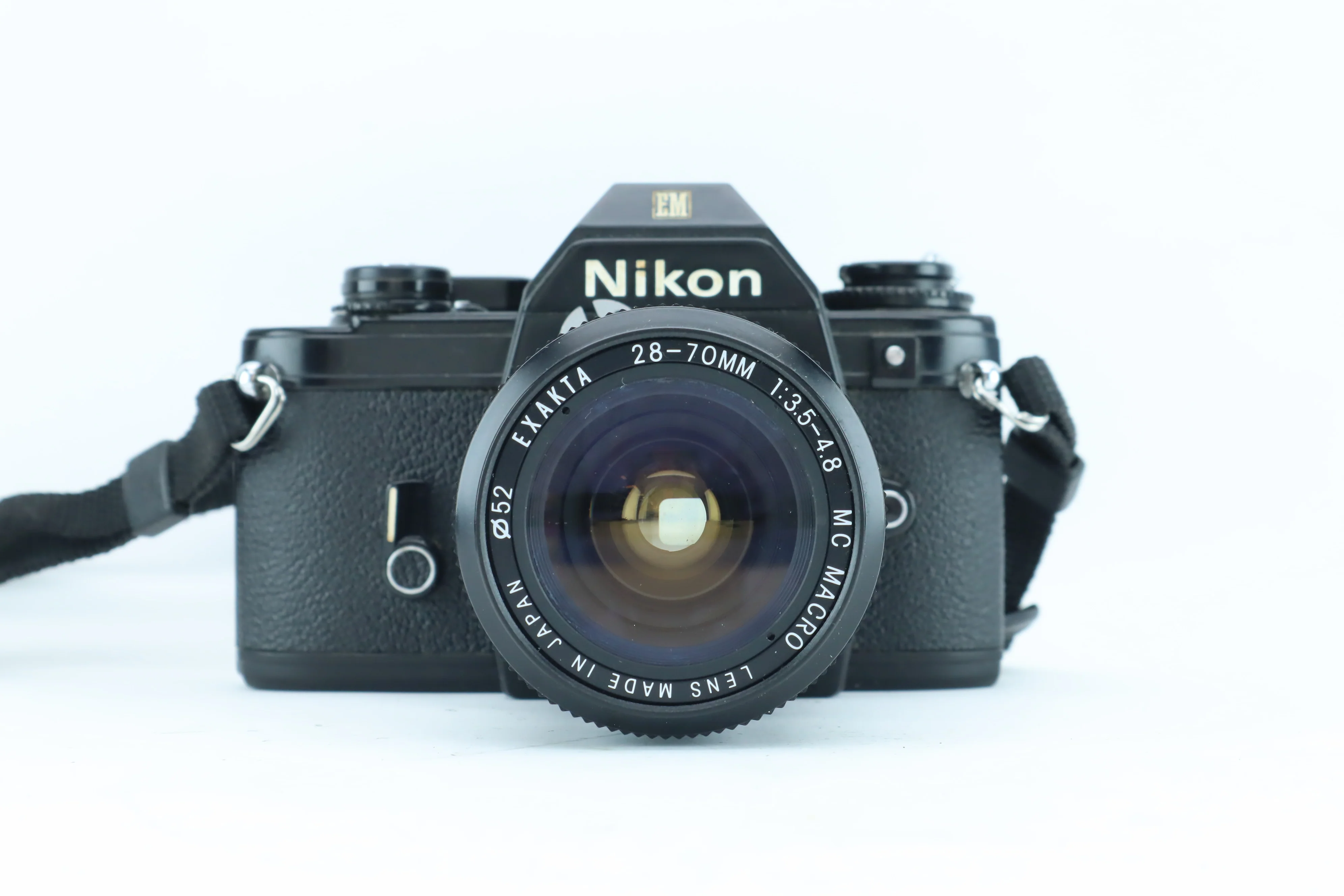 Nikon EM | S/N: 6688641 with Exact 28-70mm f/3.5-4.8 MC Macro - Image 3