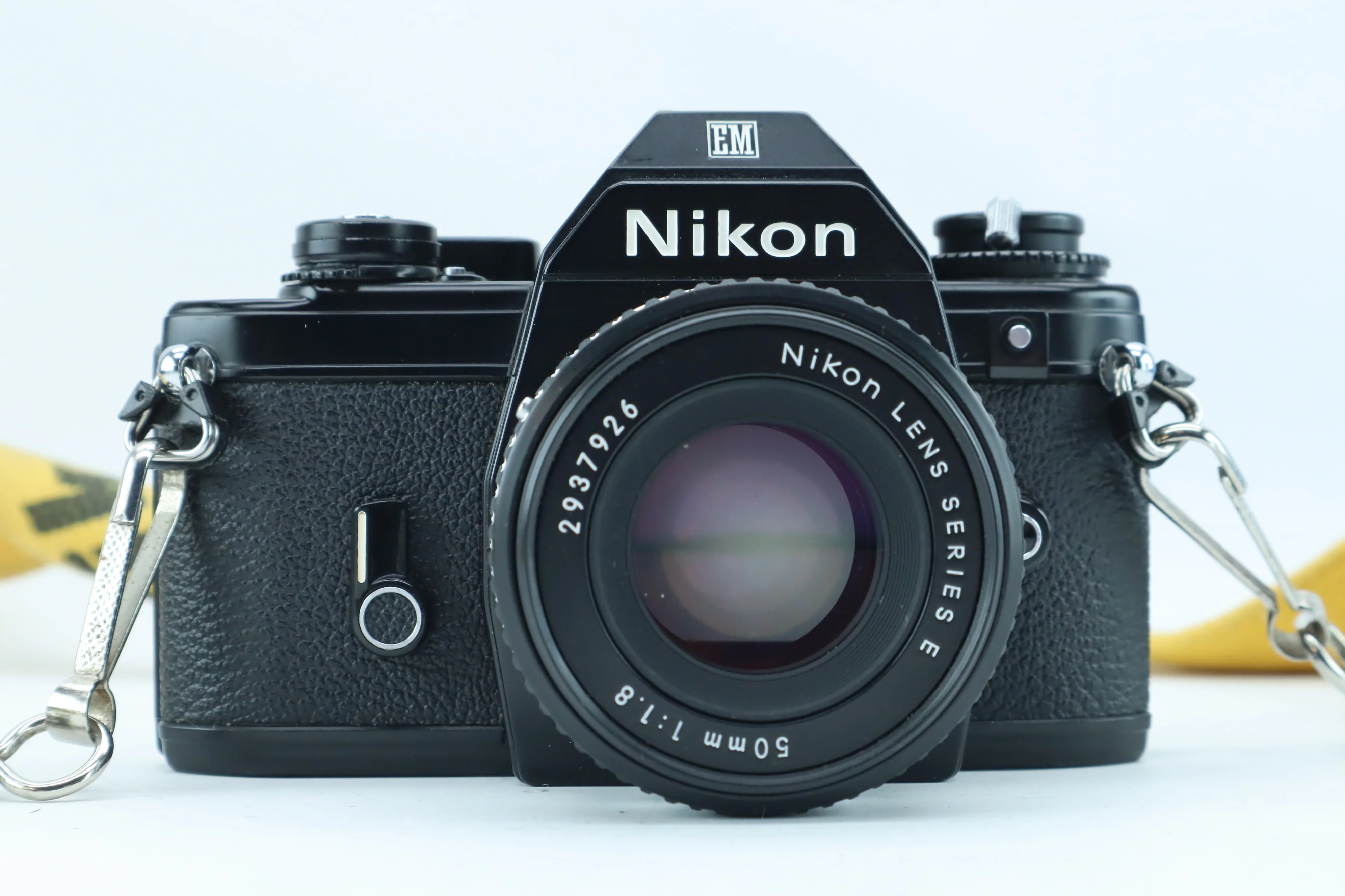 Nikon EM with Nikon Lens Series E 50mm f/1.8 - Image 2