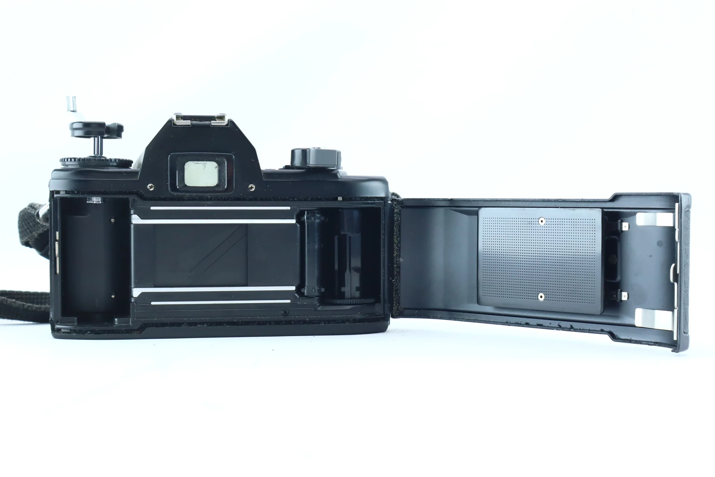 Nikon EM with Series E 50mm f/1.8 - Image 3
