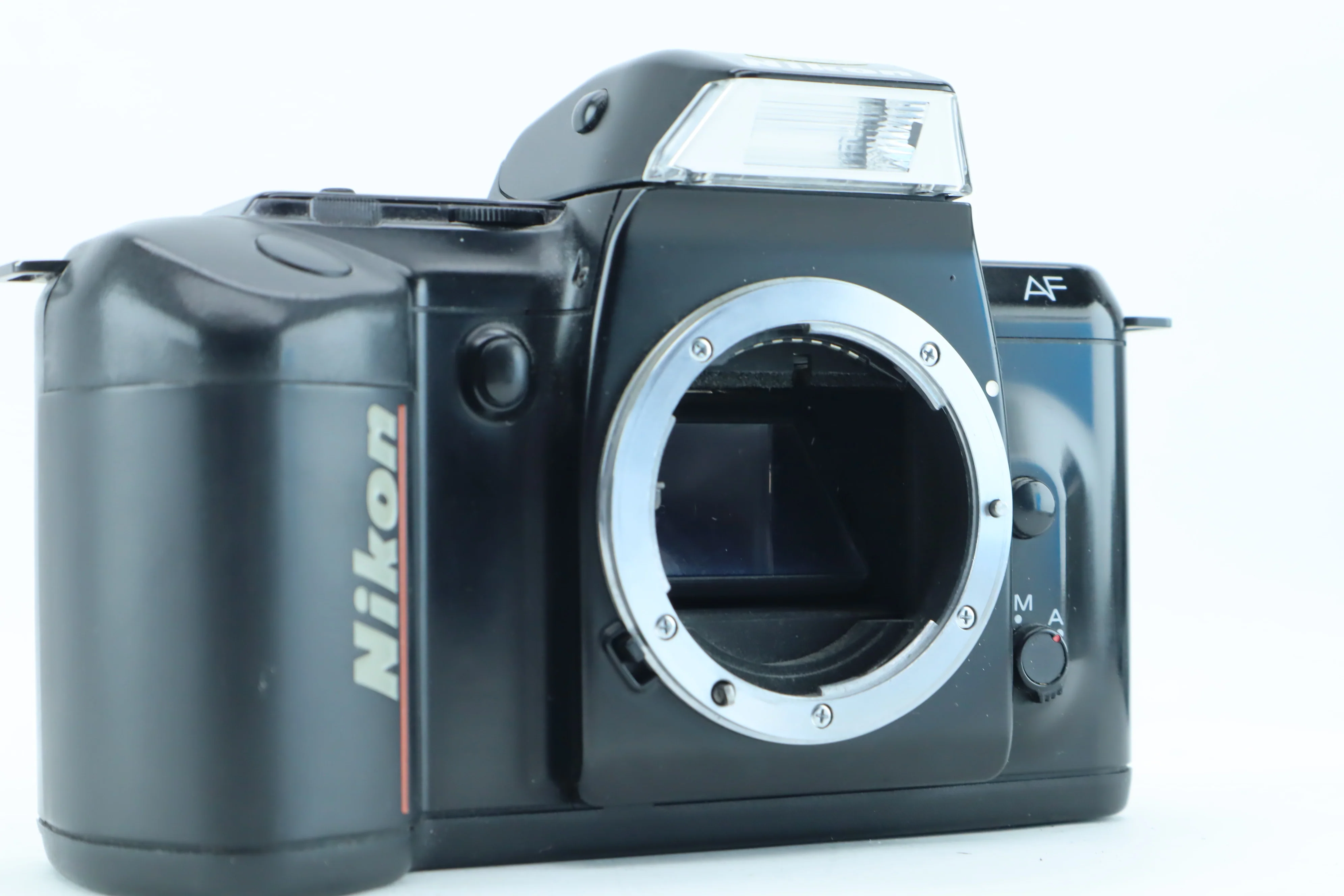 Nikon F-401