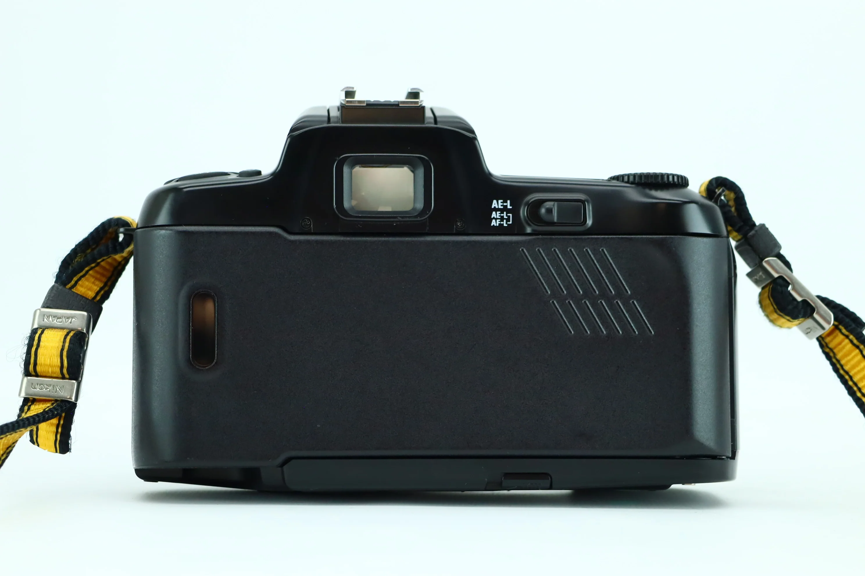 Nikon F-601 with Nikon AF Nikkor 35-70mm 1:3.3-4.5 - Image 4