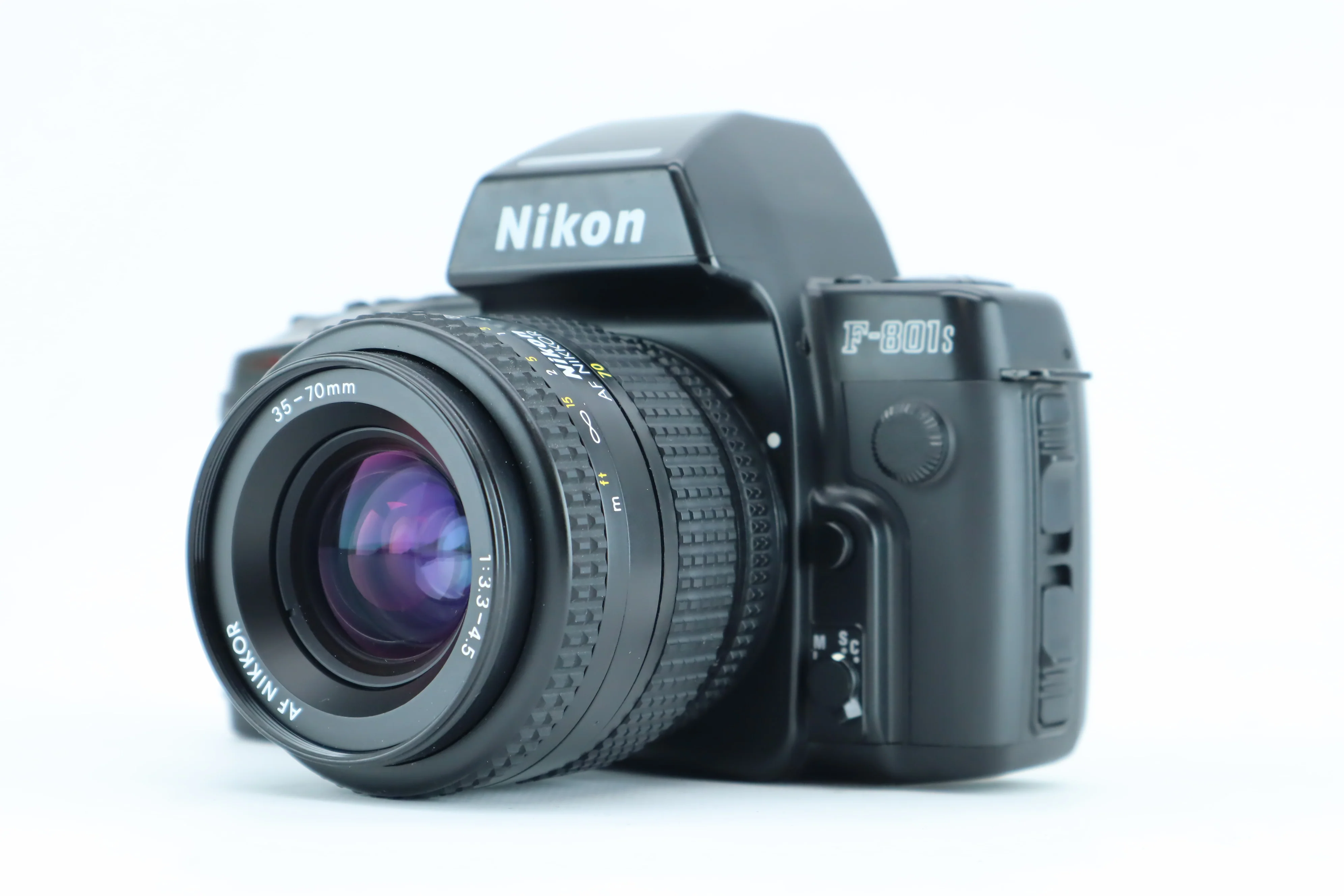 Nikon F-801S with AF Nikkor 35-70mm 1:3.3-4.5 lens - Image 3