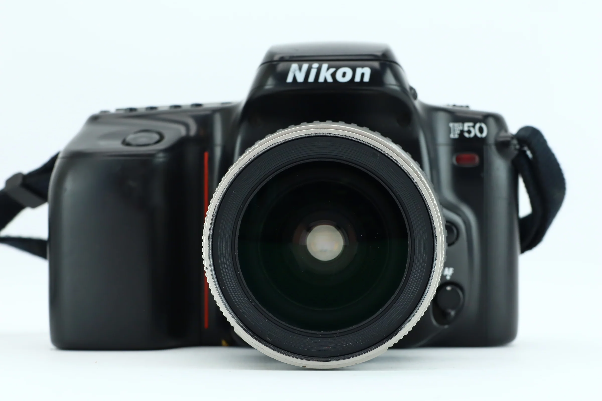 Nikon F50 + AF NIKKOR 28-80mm 3,3-5,6 - Image 2