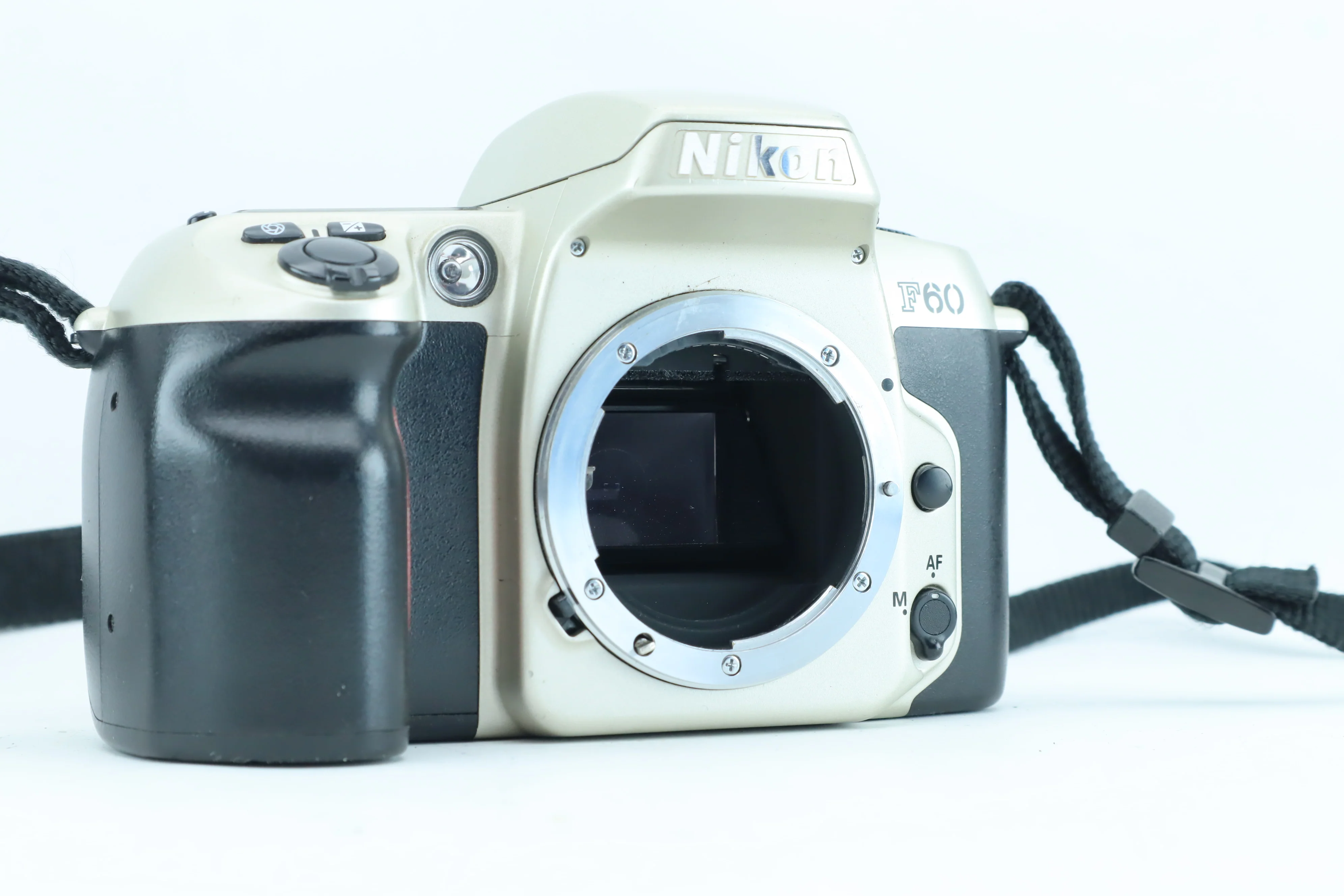 Nikon F60