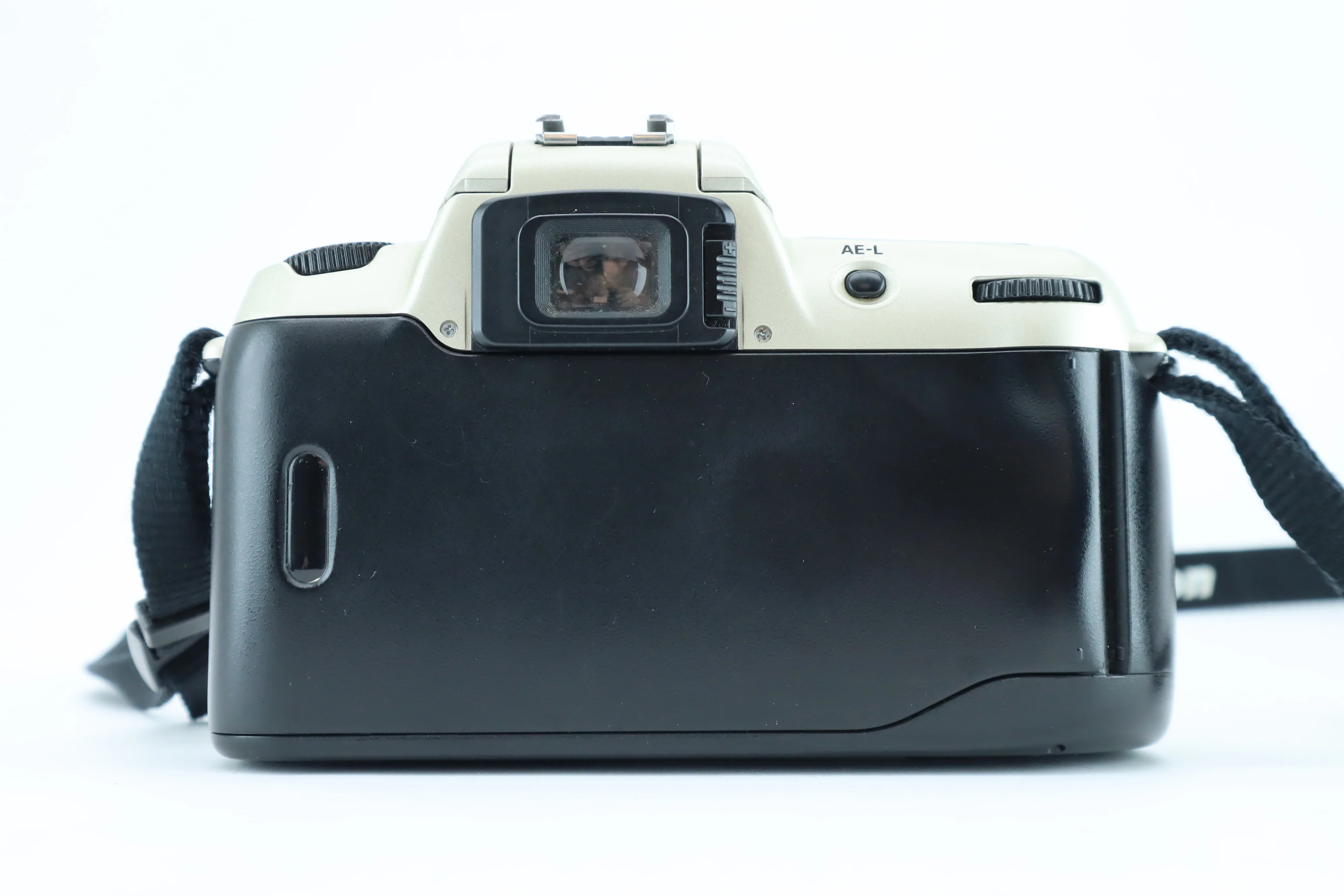 Nikon f60 with Nikon AF Nikkor 28-80 mm 1:3.5-5.6 D Lens - Image 4