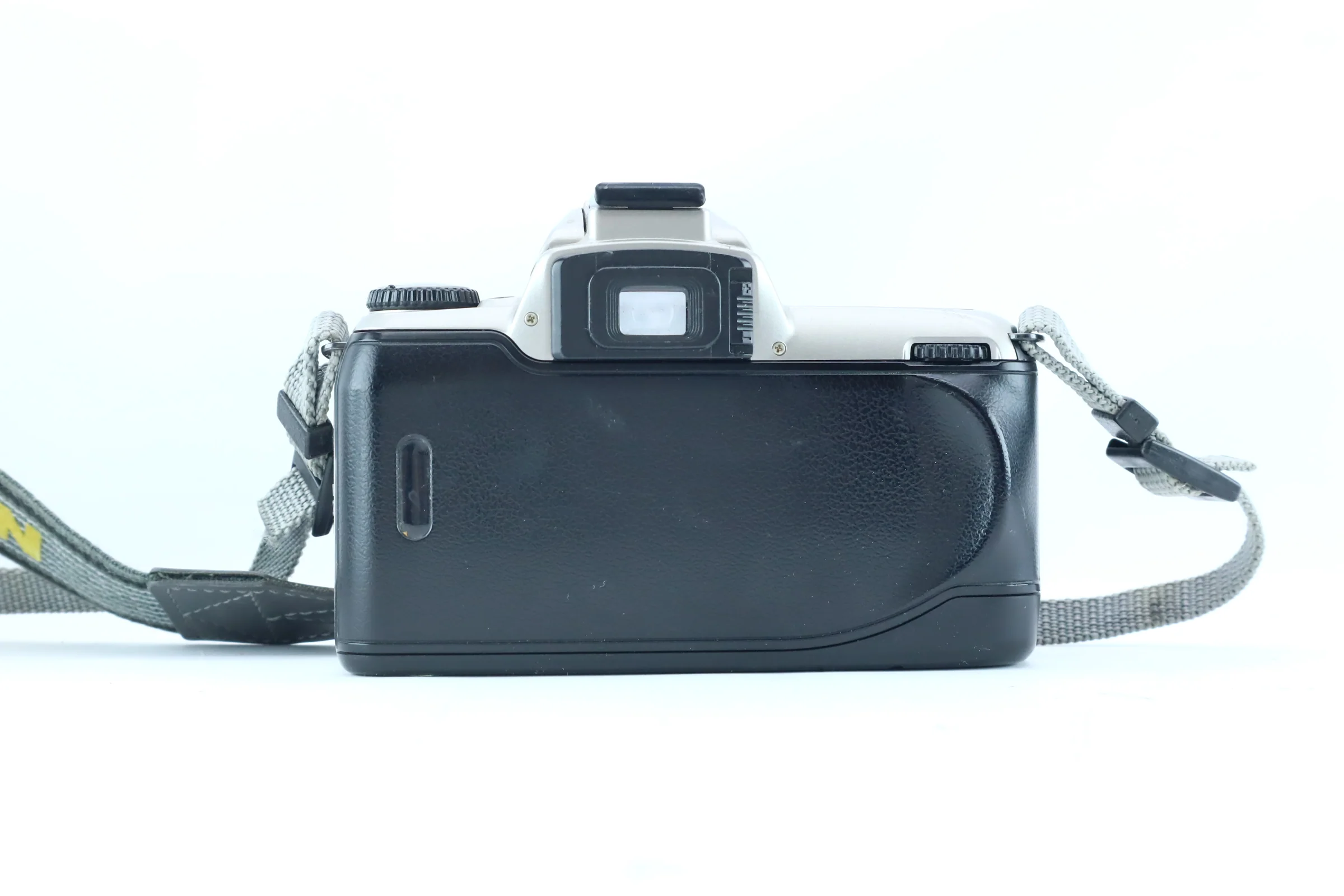 Nikon F65 - Image 4