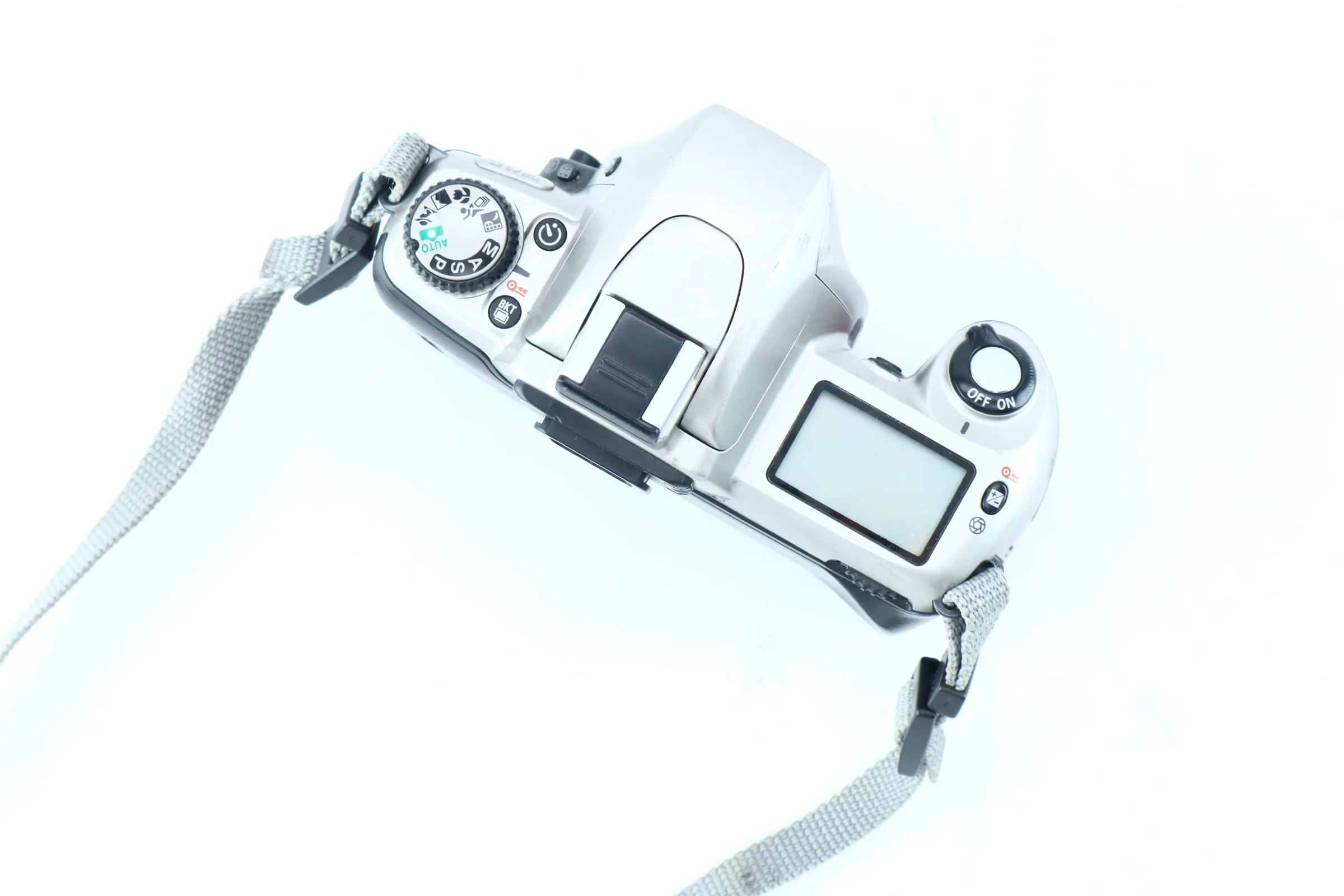 Nikon F65 - Image 5