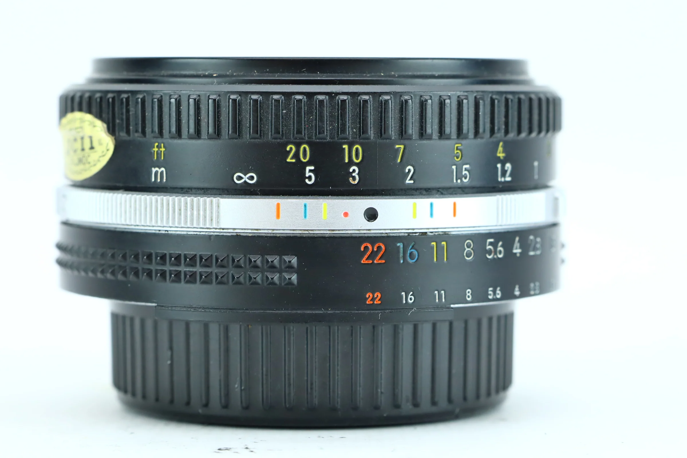 Nikon Nikkor 50mm f/1.8 (SN: 4352365)