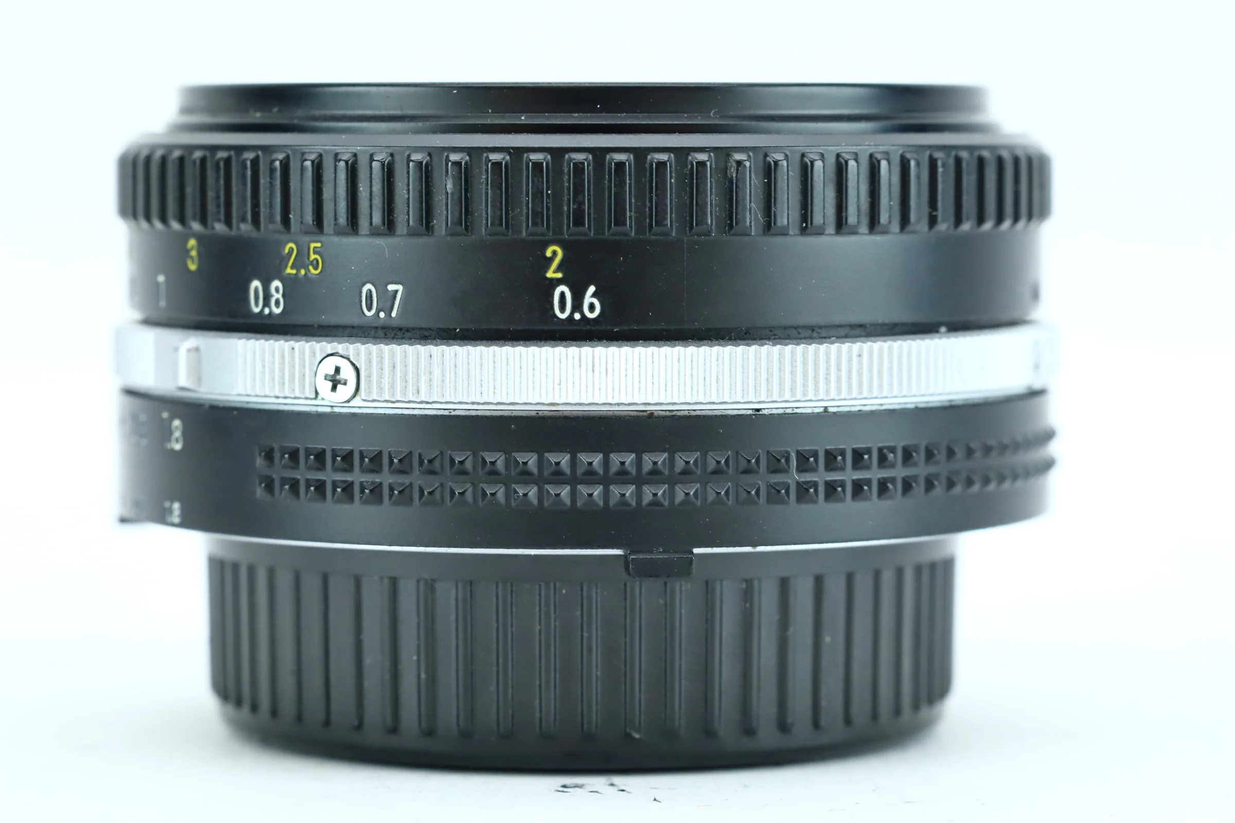 Nikon Nikkor 50mm f/1.8 (SN: 4352365) - Image 2