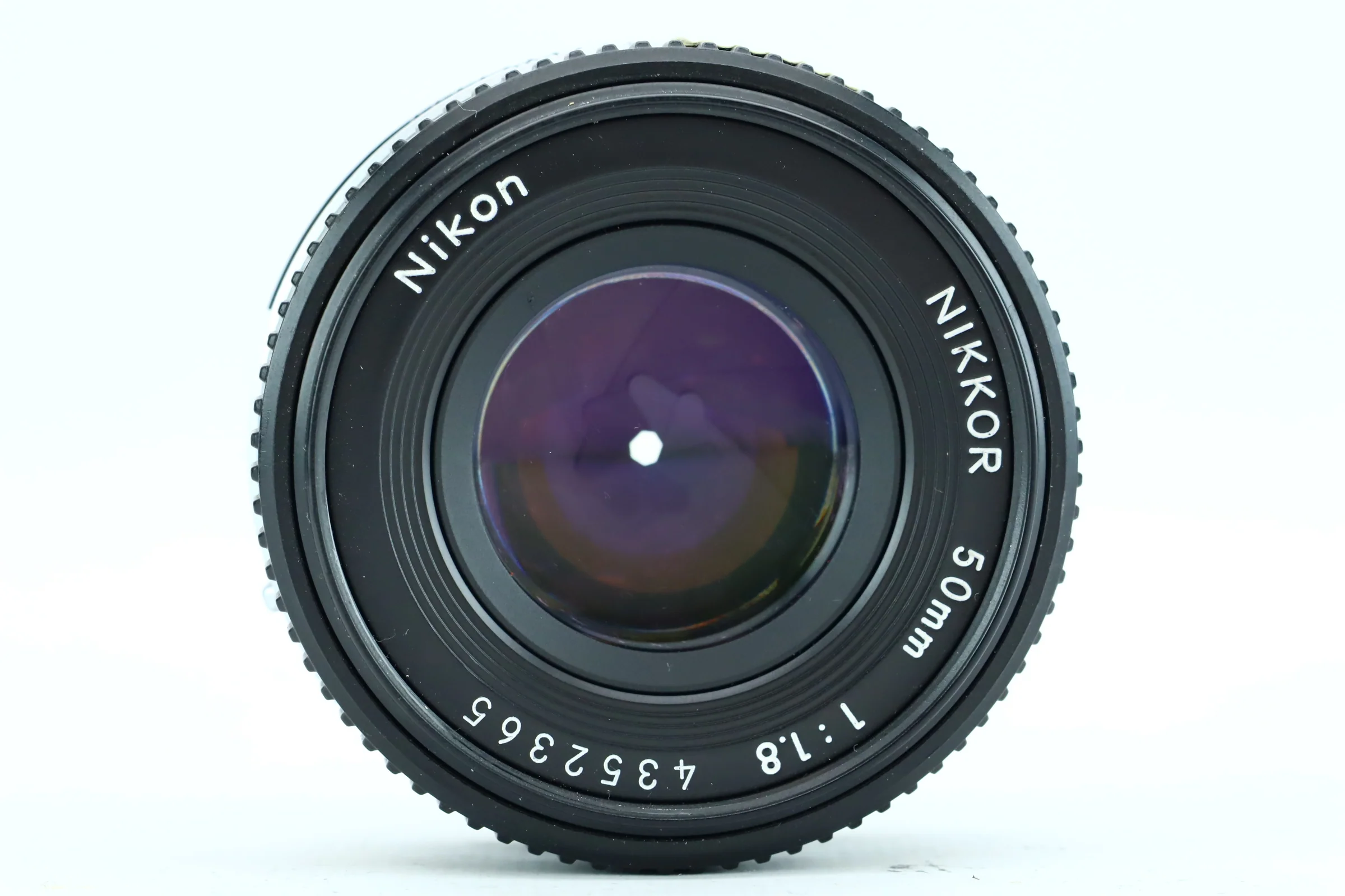 Nikon Nikkor 50mm f/1.8 (SN: 4352365) - Image 5