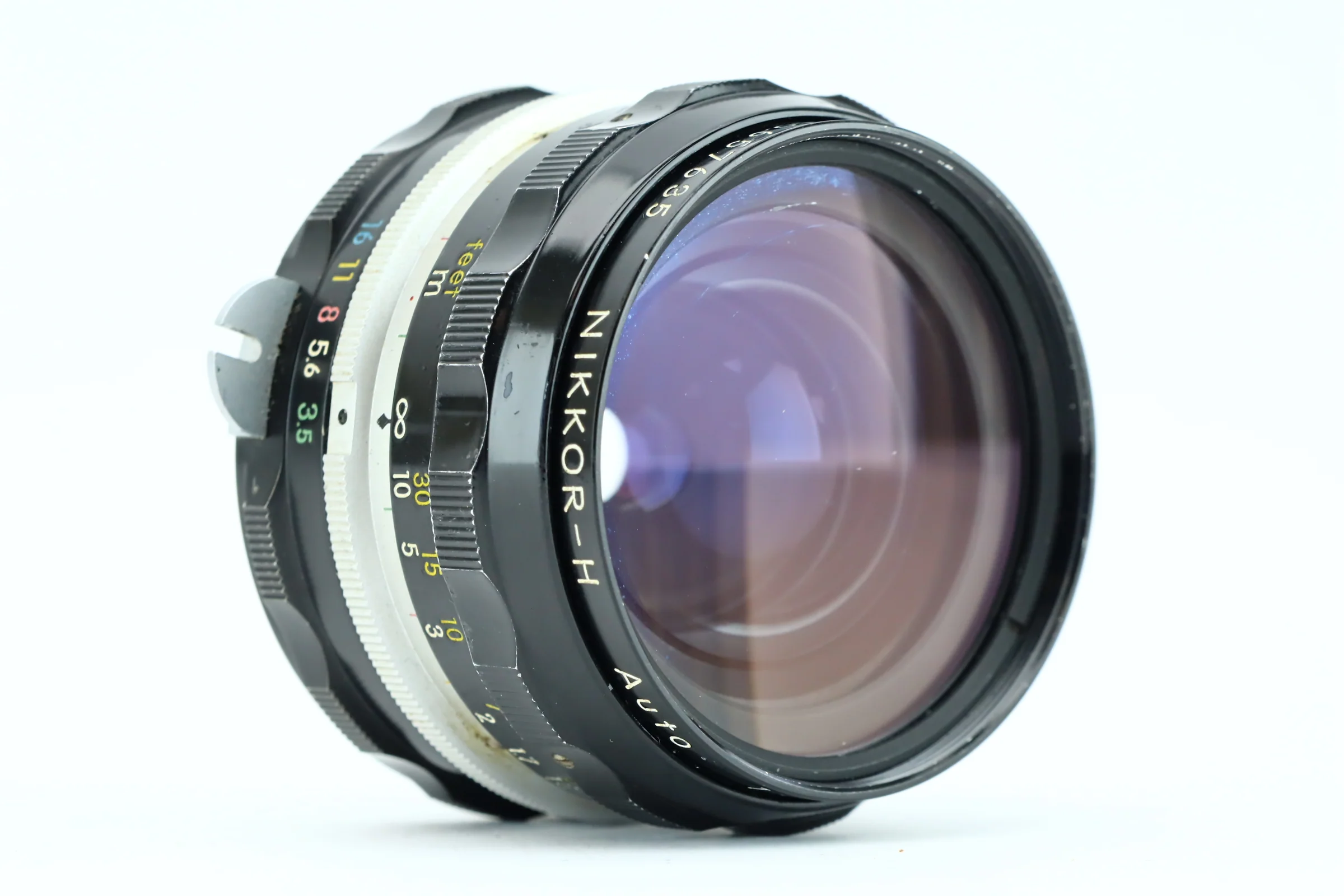 Nikon NIKKOR-H 28mm 3,5 - Image 2