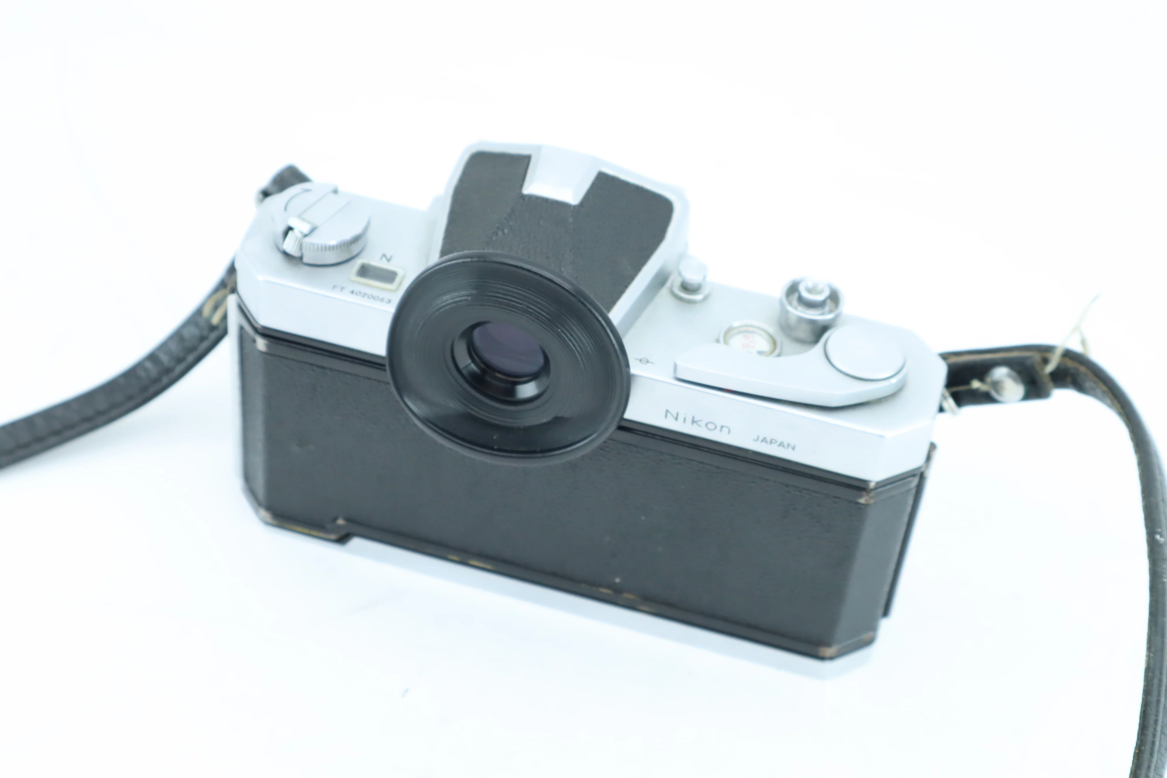 Nikon Nikkormat FTn body - Image 5