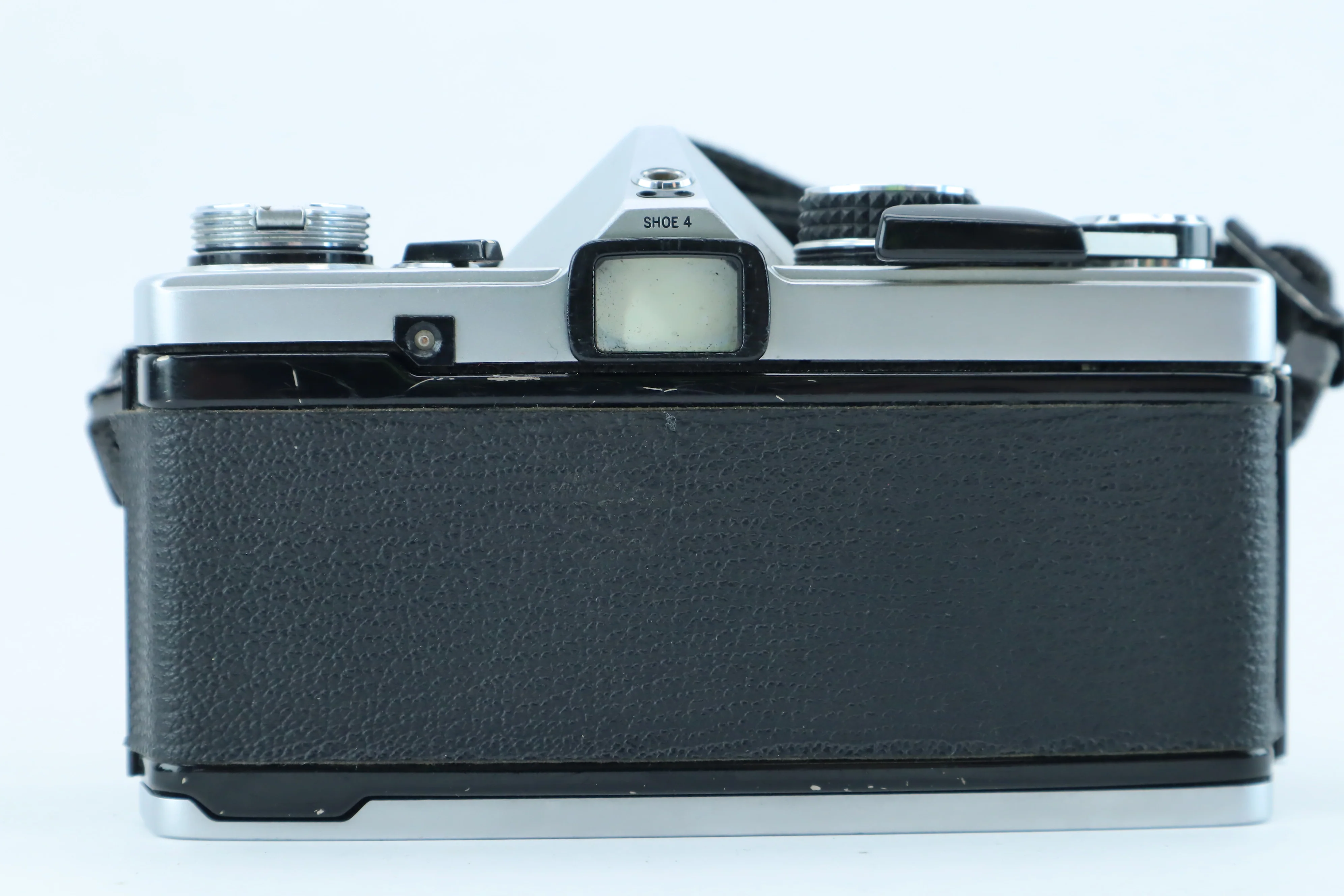 Olympus OM-2n with Panagor 38–95mm f/3.5 – Classic 35mm SLR Camera with Zoom Macro Lens - Image 3