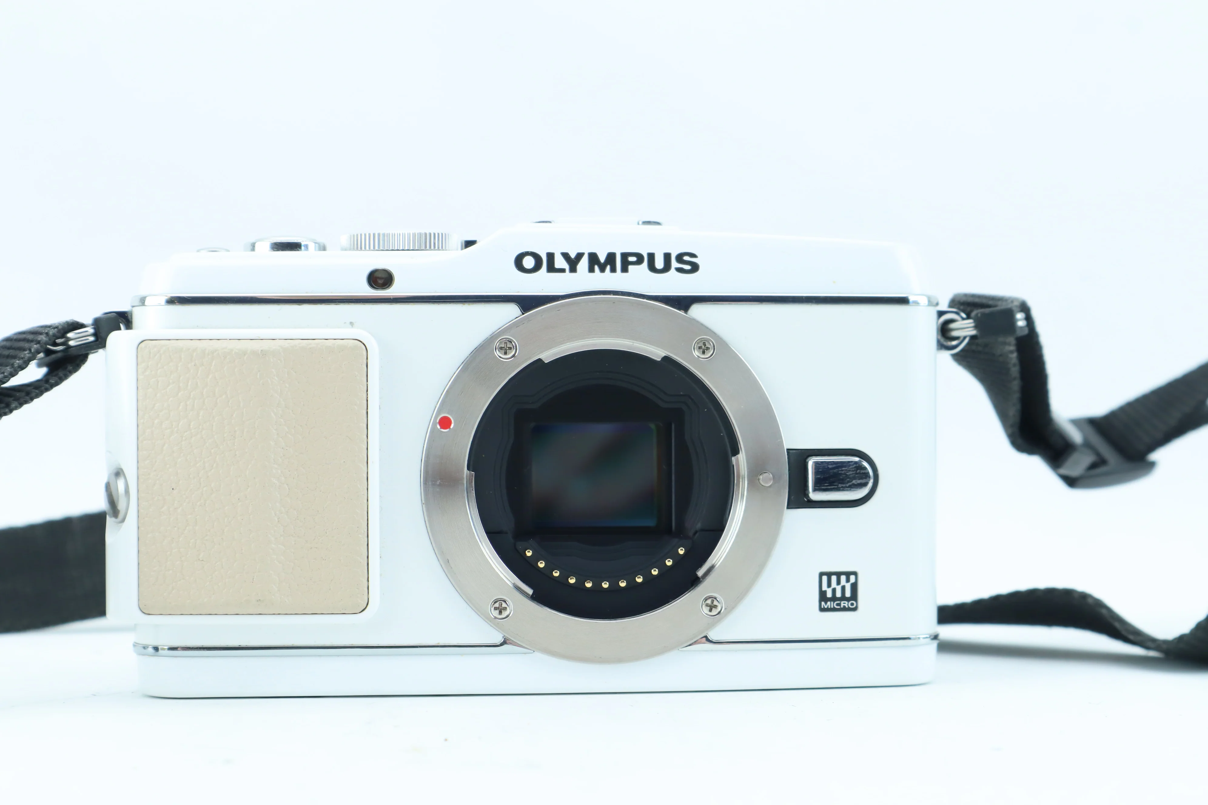 Olympus PEN E-P3 - Image 2