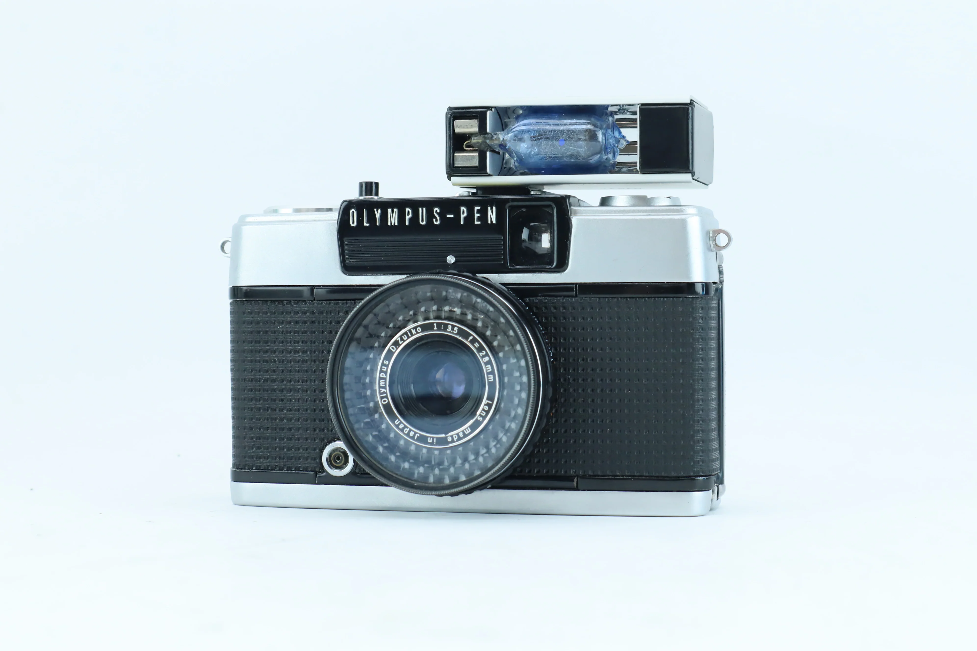 Olympus Pen EE-3 with D.Zuiko 28mm f/3.5 | S/N: 5493584 - Image 2