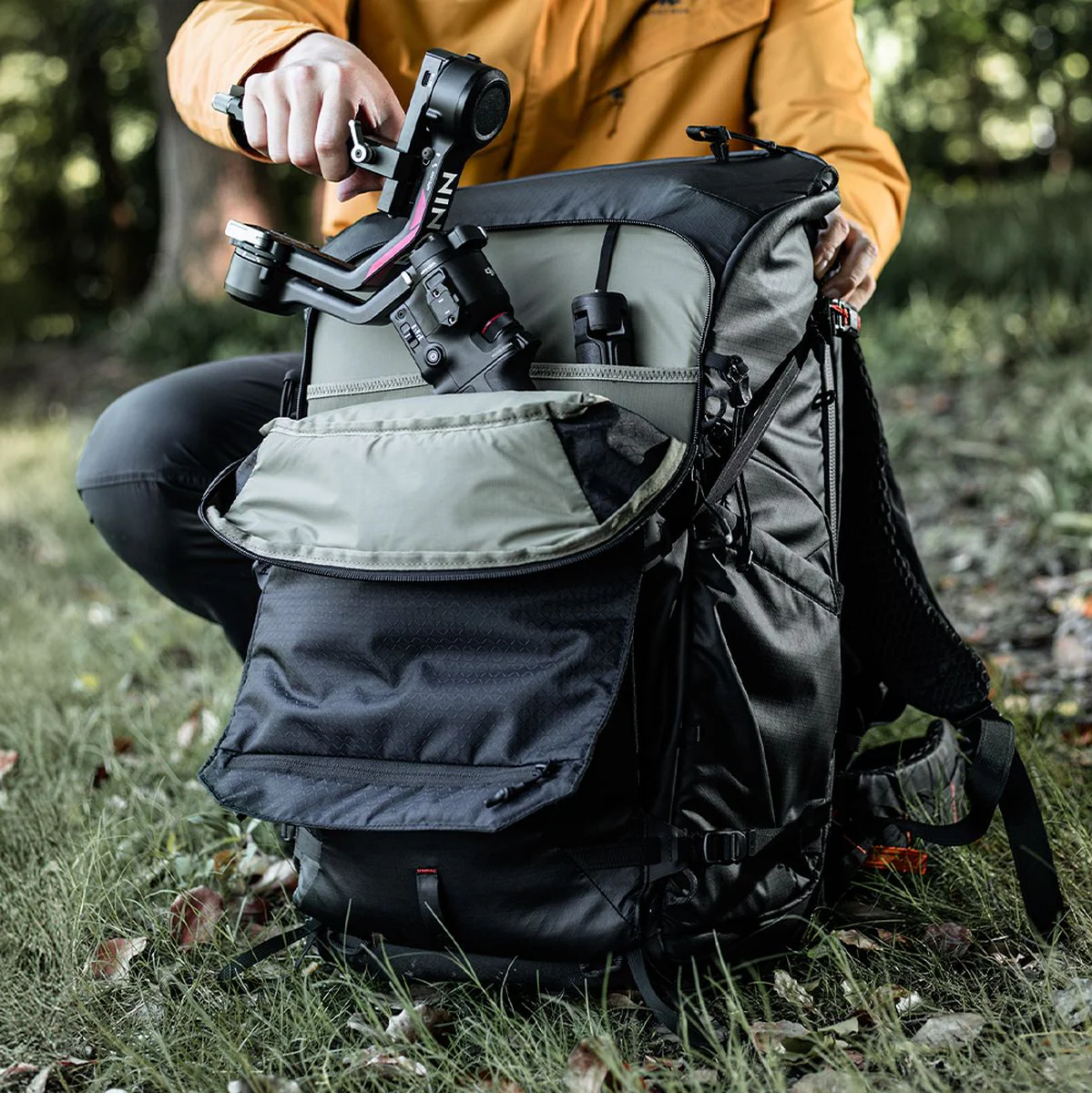PGYTECH Onepro Focux Backpack 25l Ï¼ˆSPACE Black) - Image 5