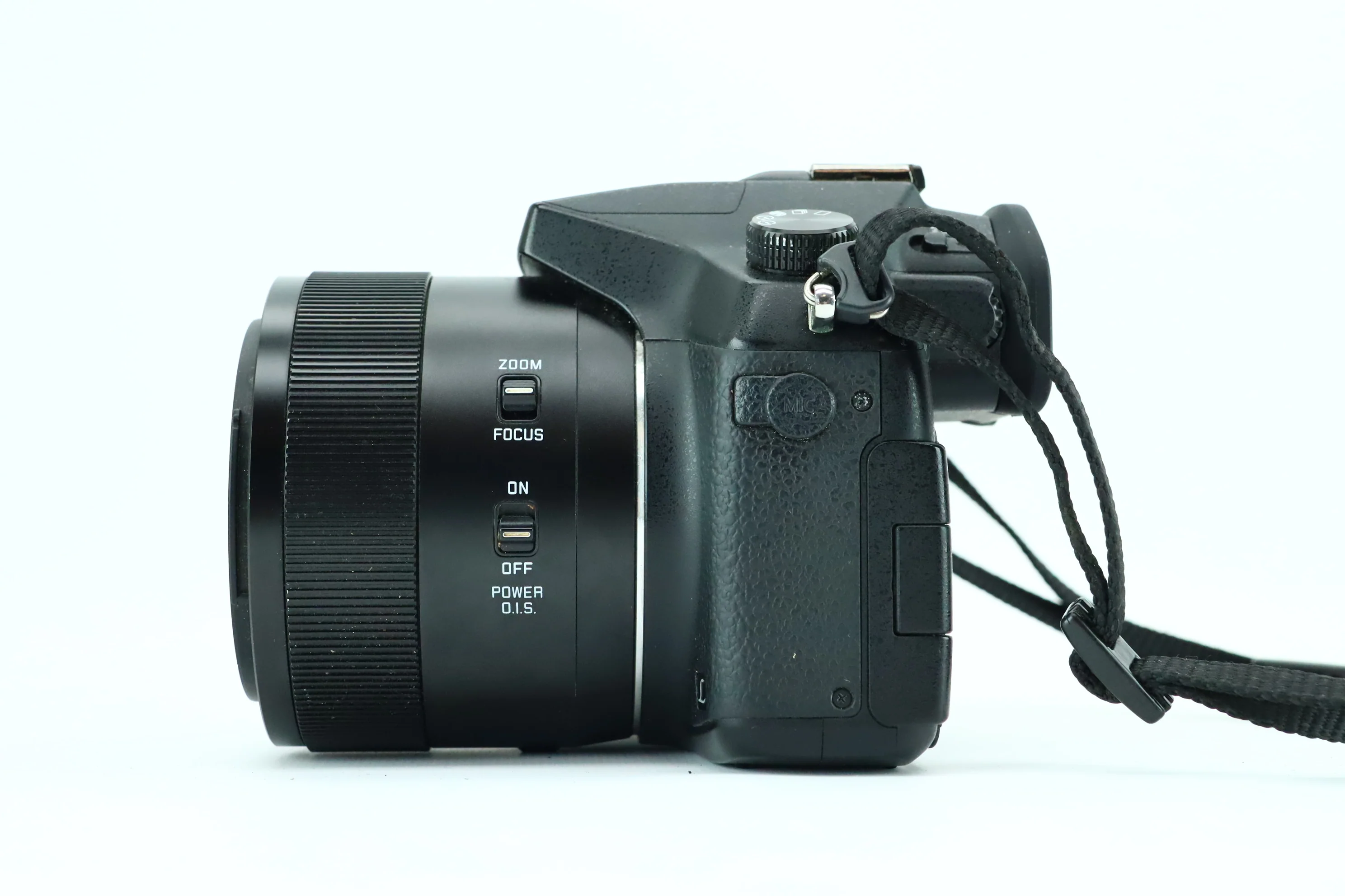Panasonic Lumix DMC-FZ1000 with Leica DC Vario-Elmarit 1:2.8-4.0/9.1-146 - Image 4