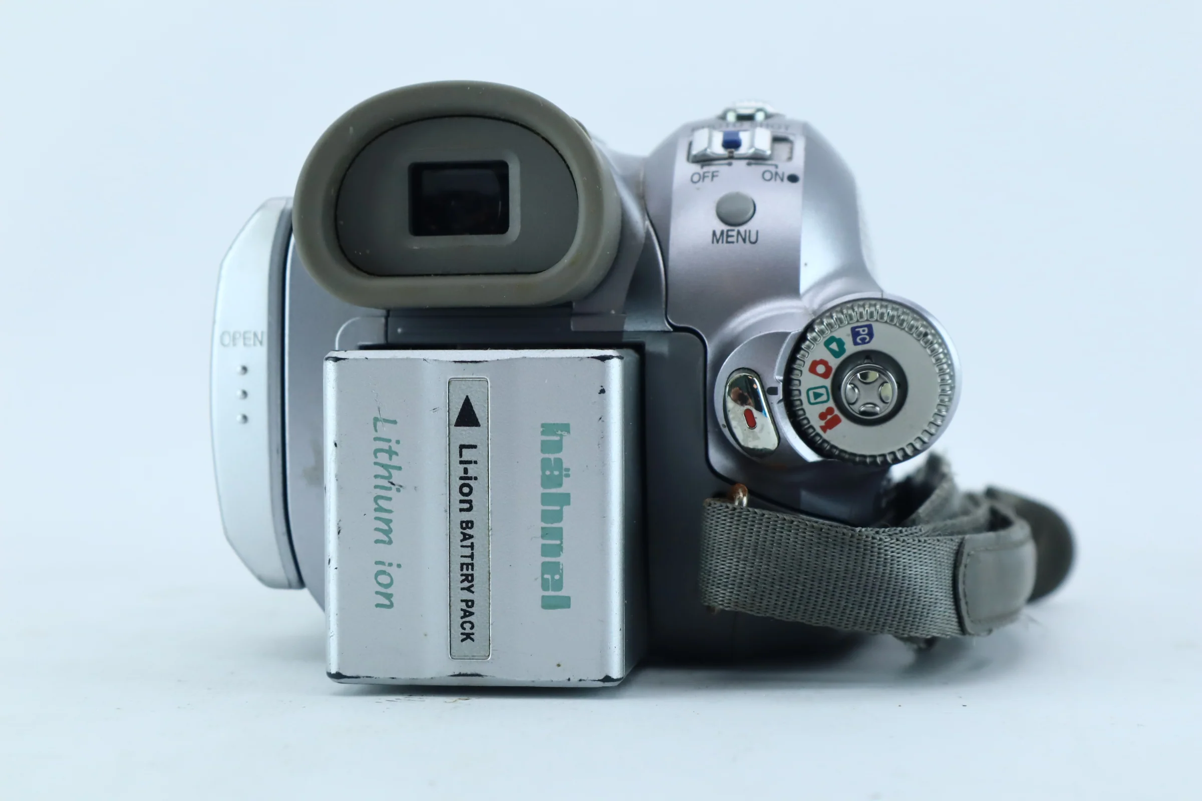 Panasonic NV-GS500 SD with Leica Dicomar 12x Optical Zoom Lens - Image 4