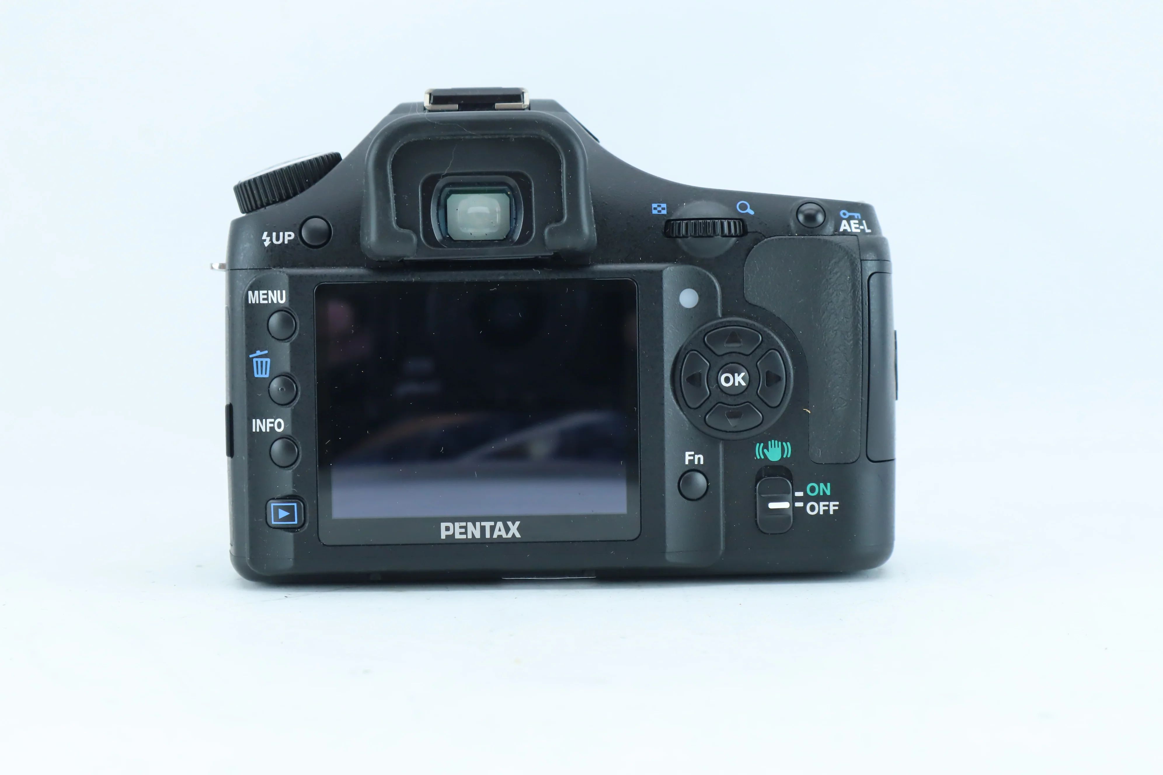 Pentax K200D with SMC Pentax-DA 18-55mm f/3.5-5.6 AL | S/N: 2902984 - Image 4