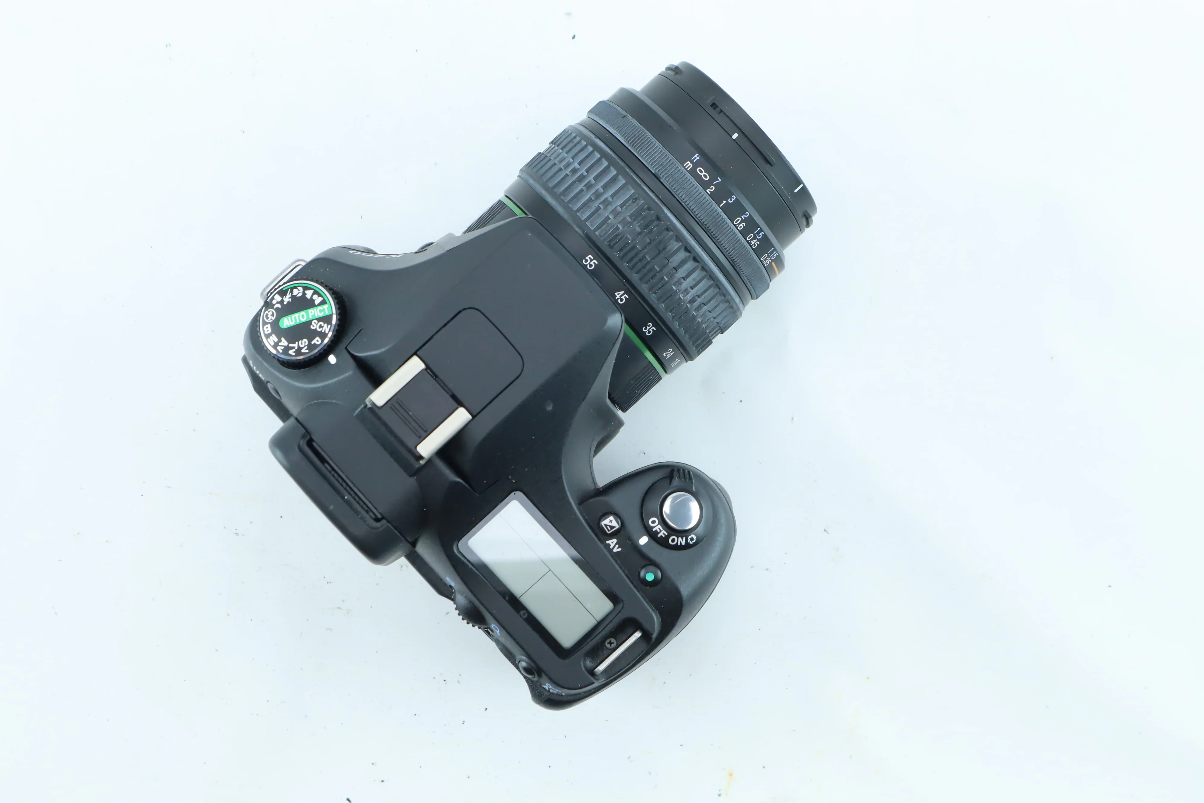 Pentax K200D with SMC Pentax-DA 18-55mm f/3.5-5.6 AL | S/N: 2902984 - Image 5