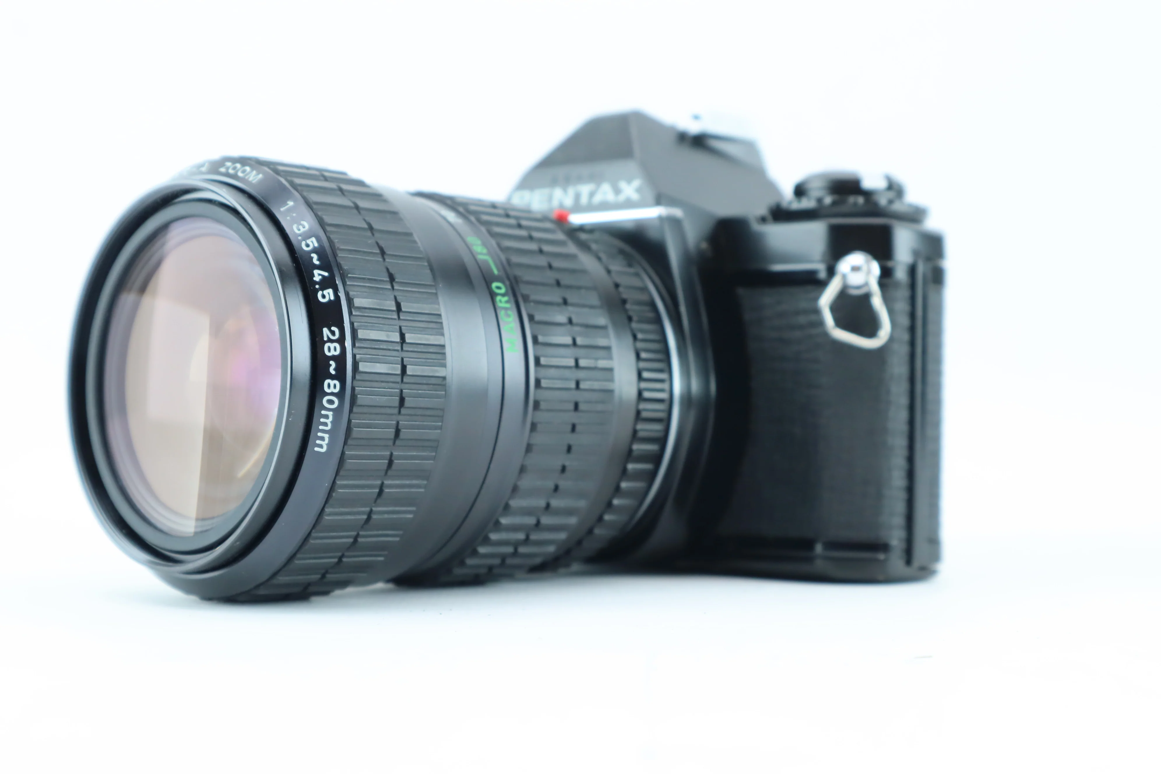 Pentax MV with takumar-a zoom 1:3,5-4,5 28-80mm lens - Image 3