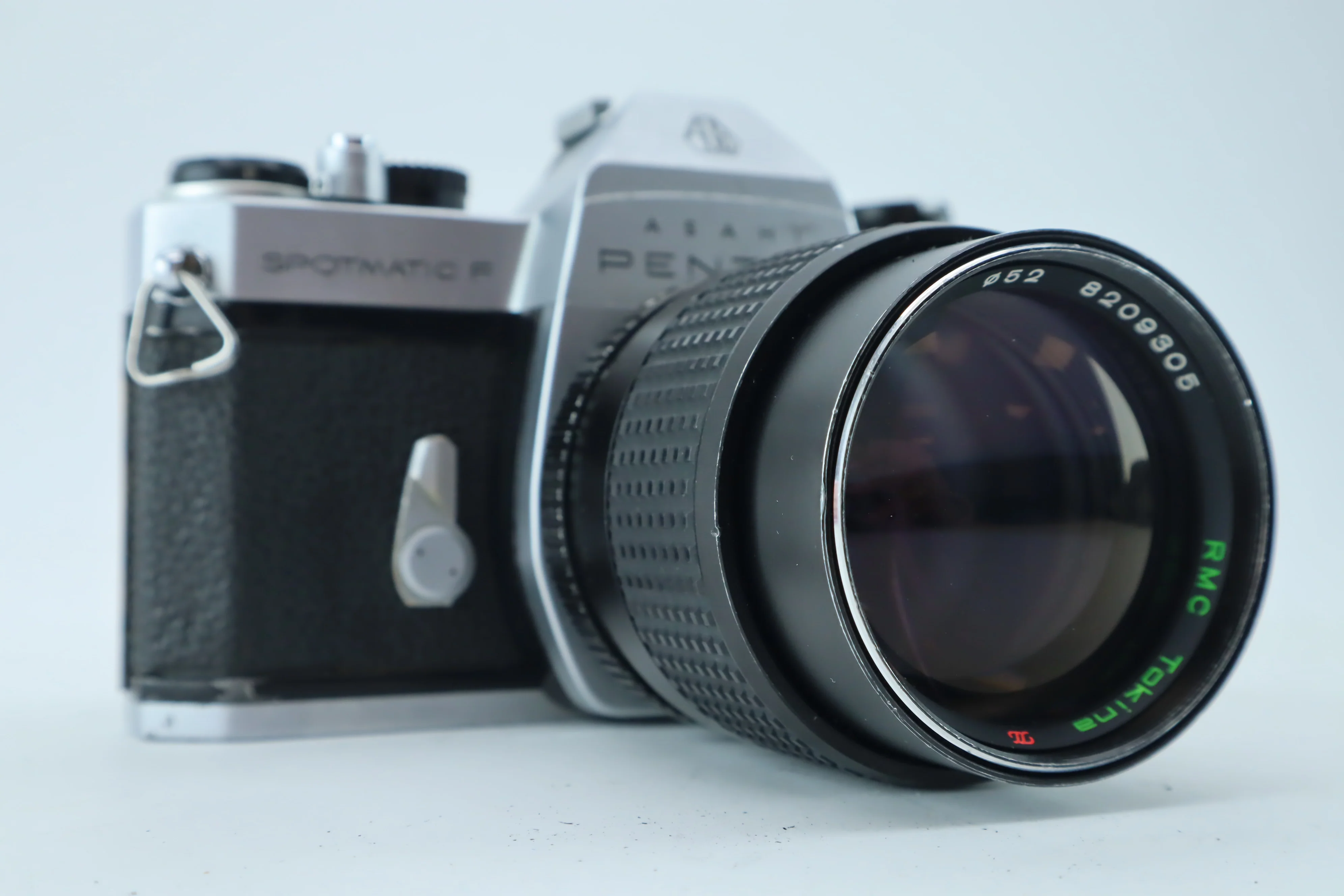 Pentax spotmatic F with RMC tikona 135mm 2,8