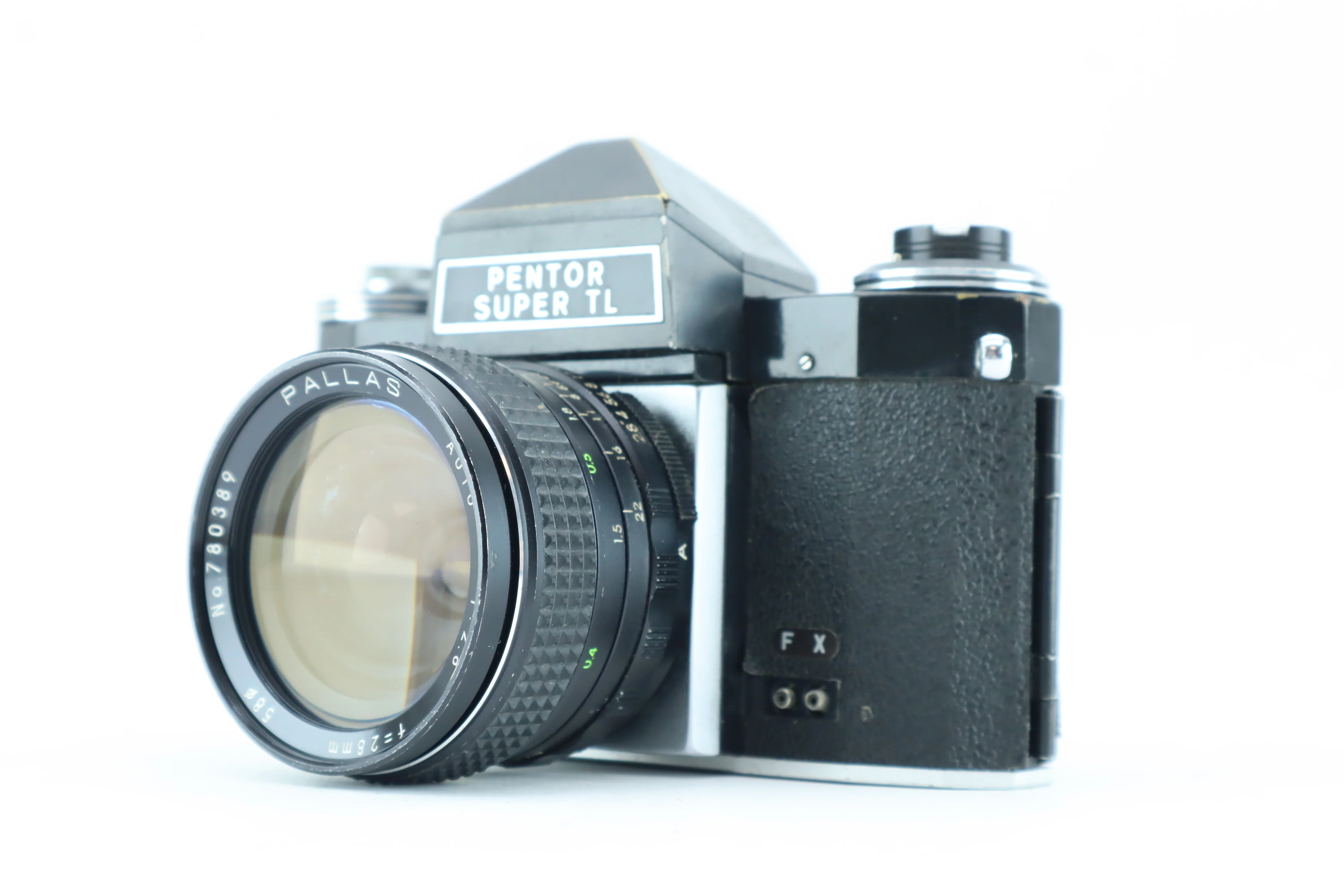 Pentor Super TL with Pallas auto 28mm 2.8 - Image 3