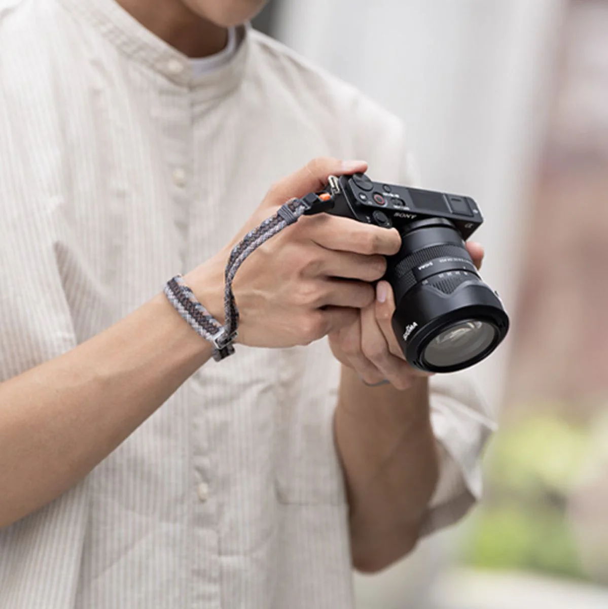 PGYTECH Camera Wrist Strap Slim (Trendy Twilight Black) - Image 2