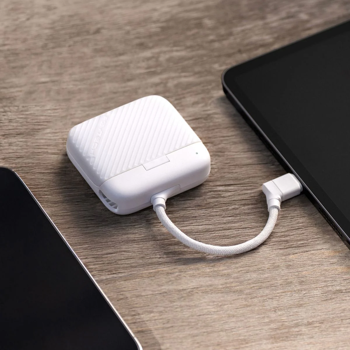 PGYTECH Createmate High Speed Mini Card Reader Case (Ivory White) - Image 3