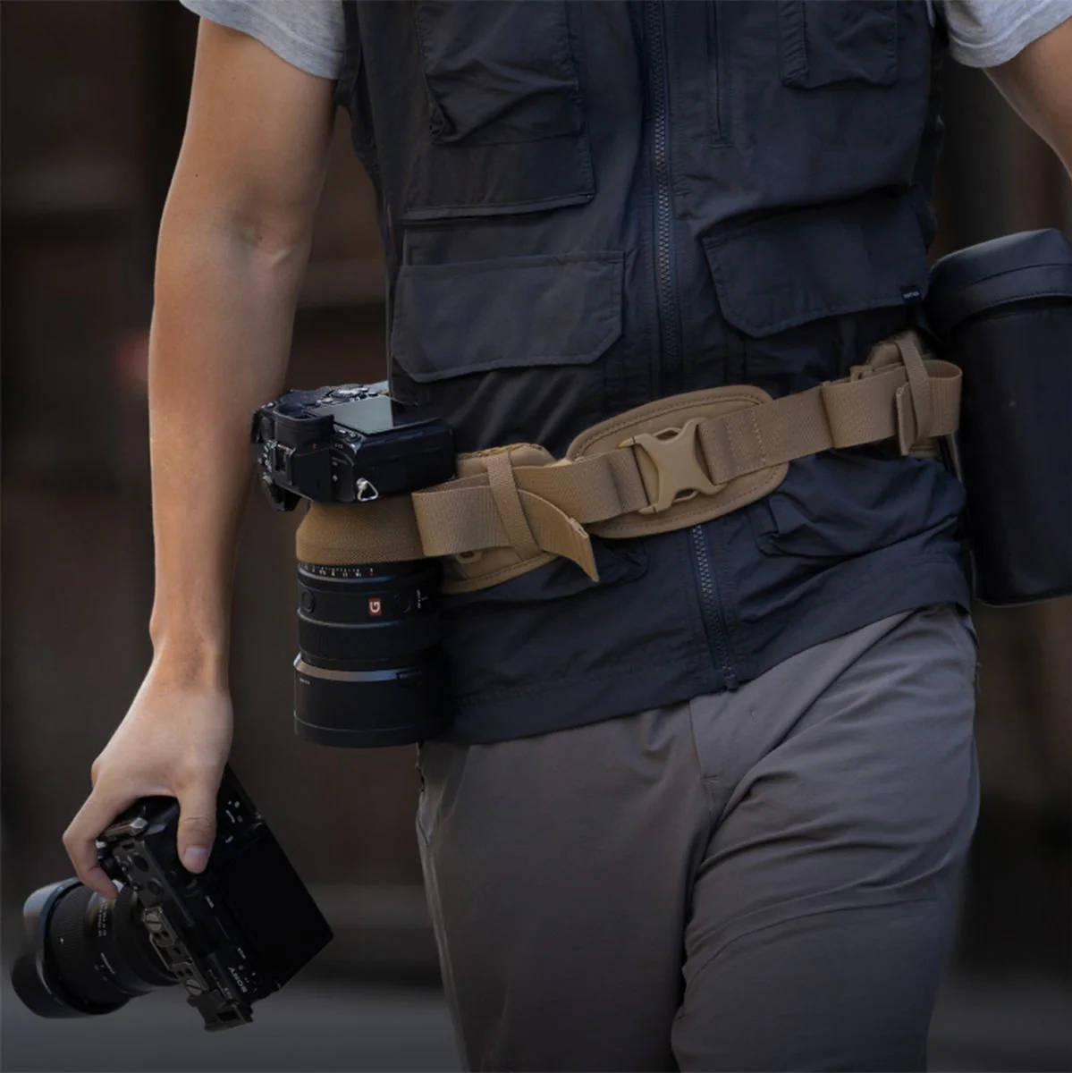 PGYTECH Onemo Photography Waist Belt (Coyote Brown) - Image 3