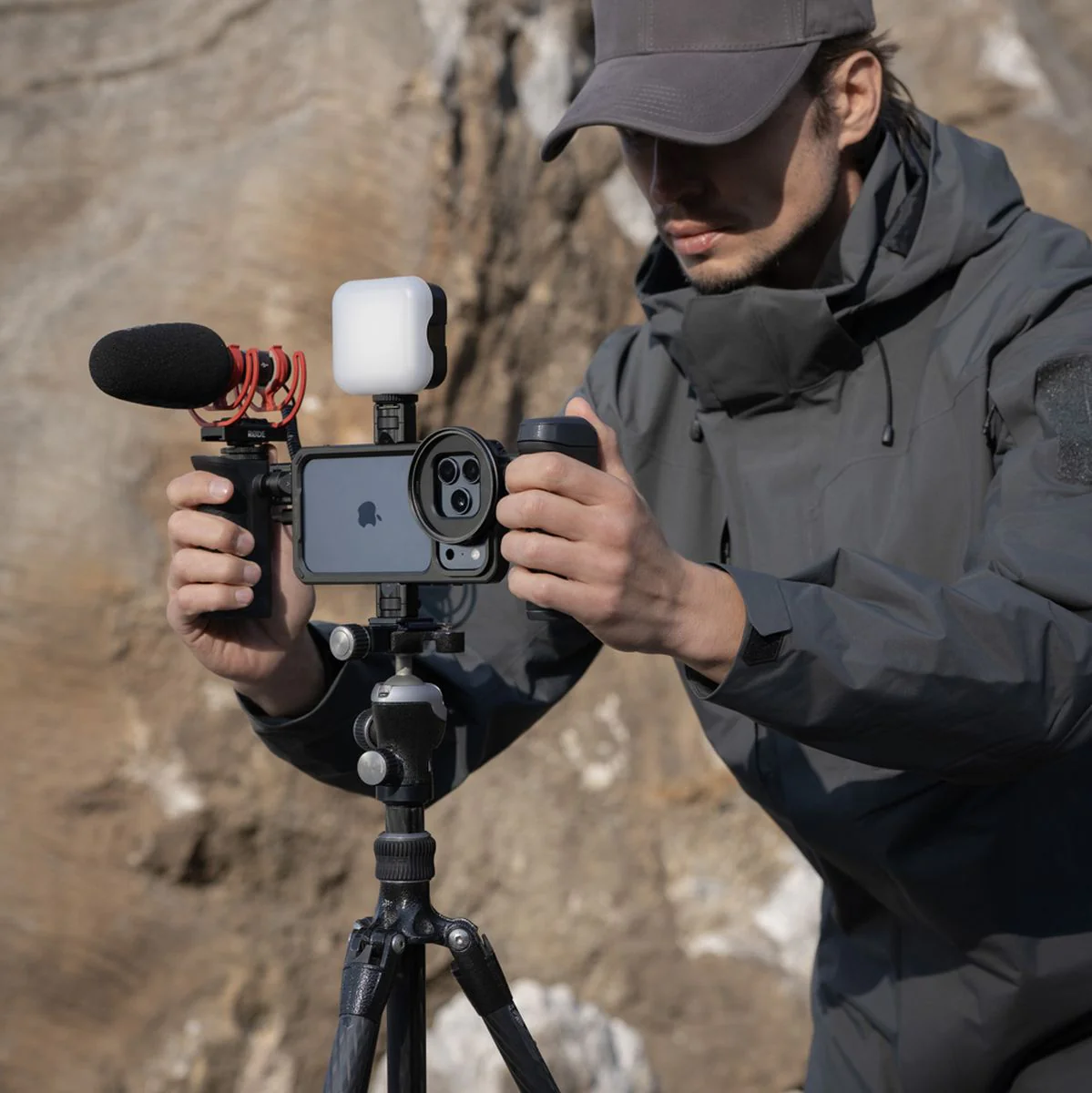 PGYTECH Proshot Phone Video Cage Kit (iPhone 17 Pro Max) - Image 5