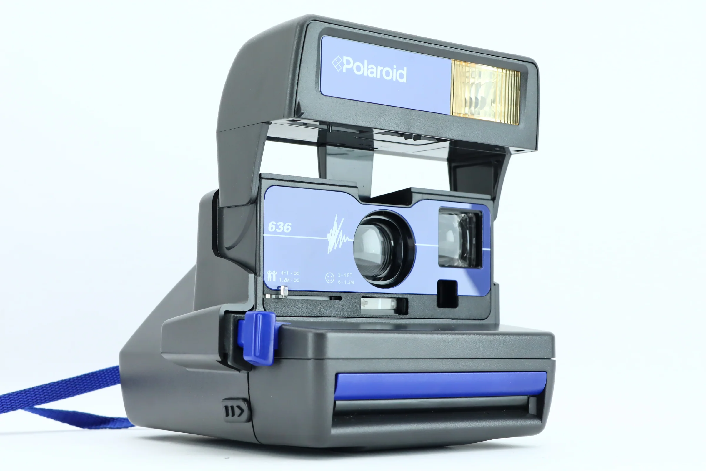Polaroid 636 - Image 2