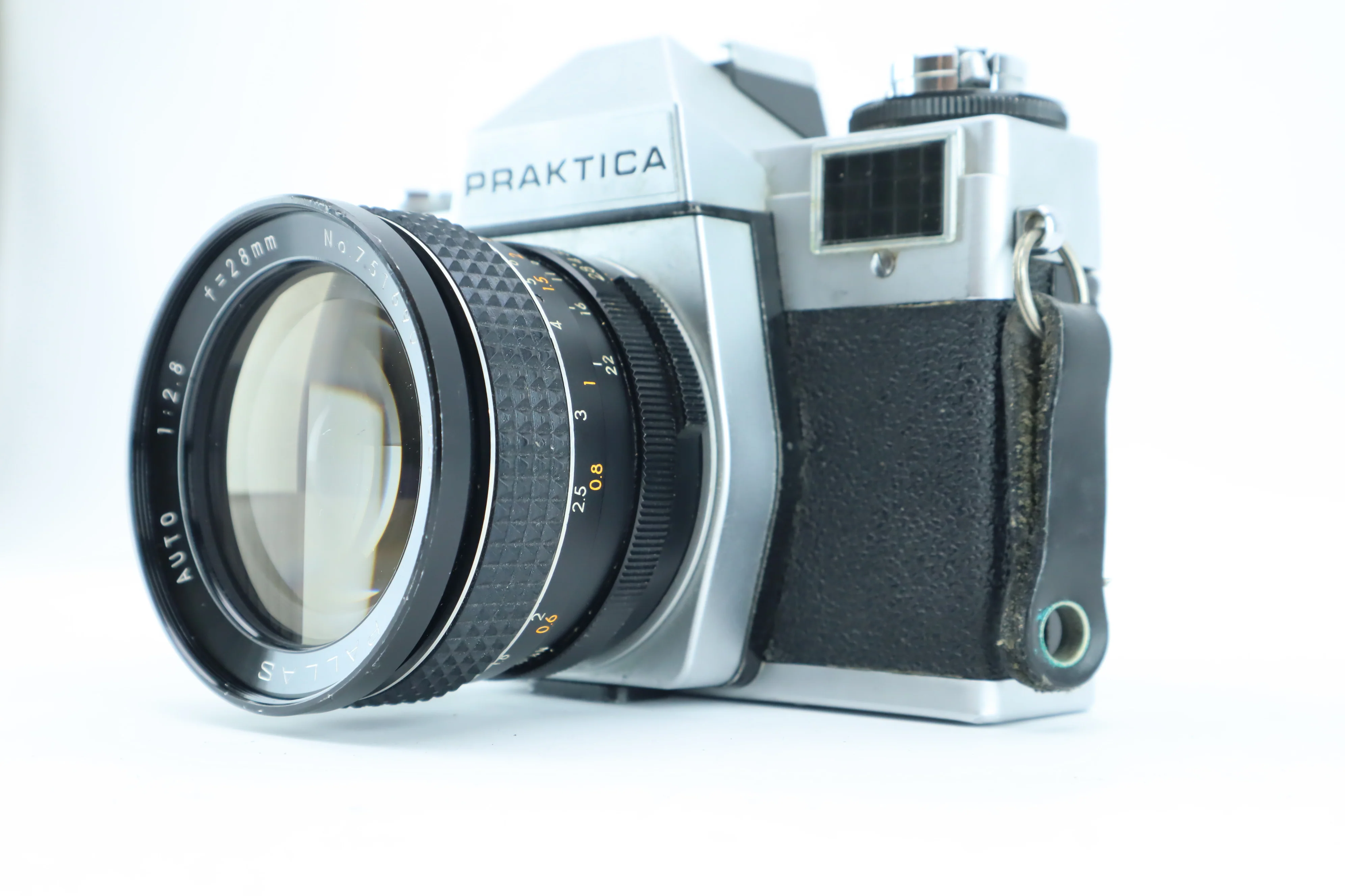 Praktica LB2 with pallas auto 1:2,8 f/28mm - Image 3