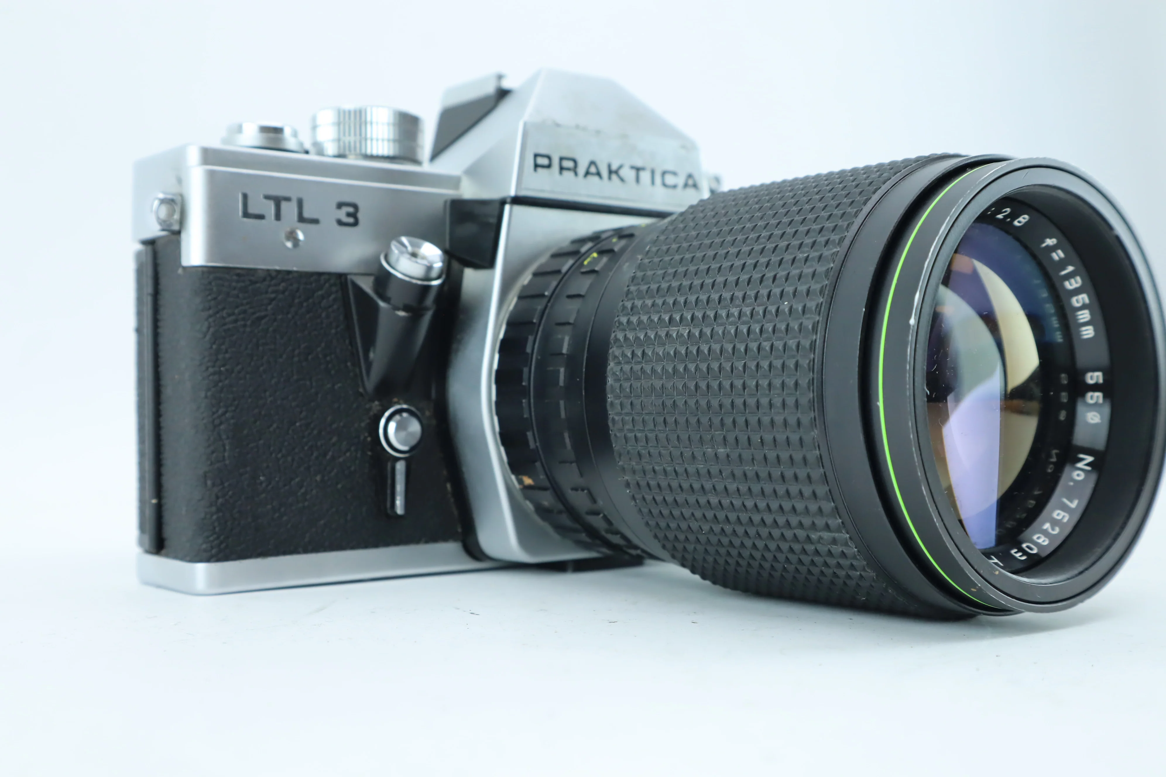 Praktica LTL3 with automatic mc 1:2,8 f/135mm lens