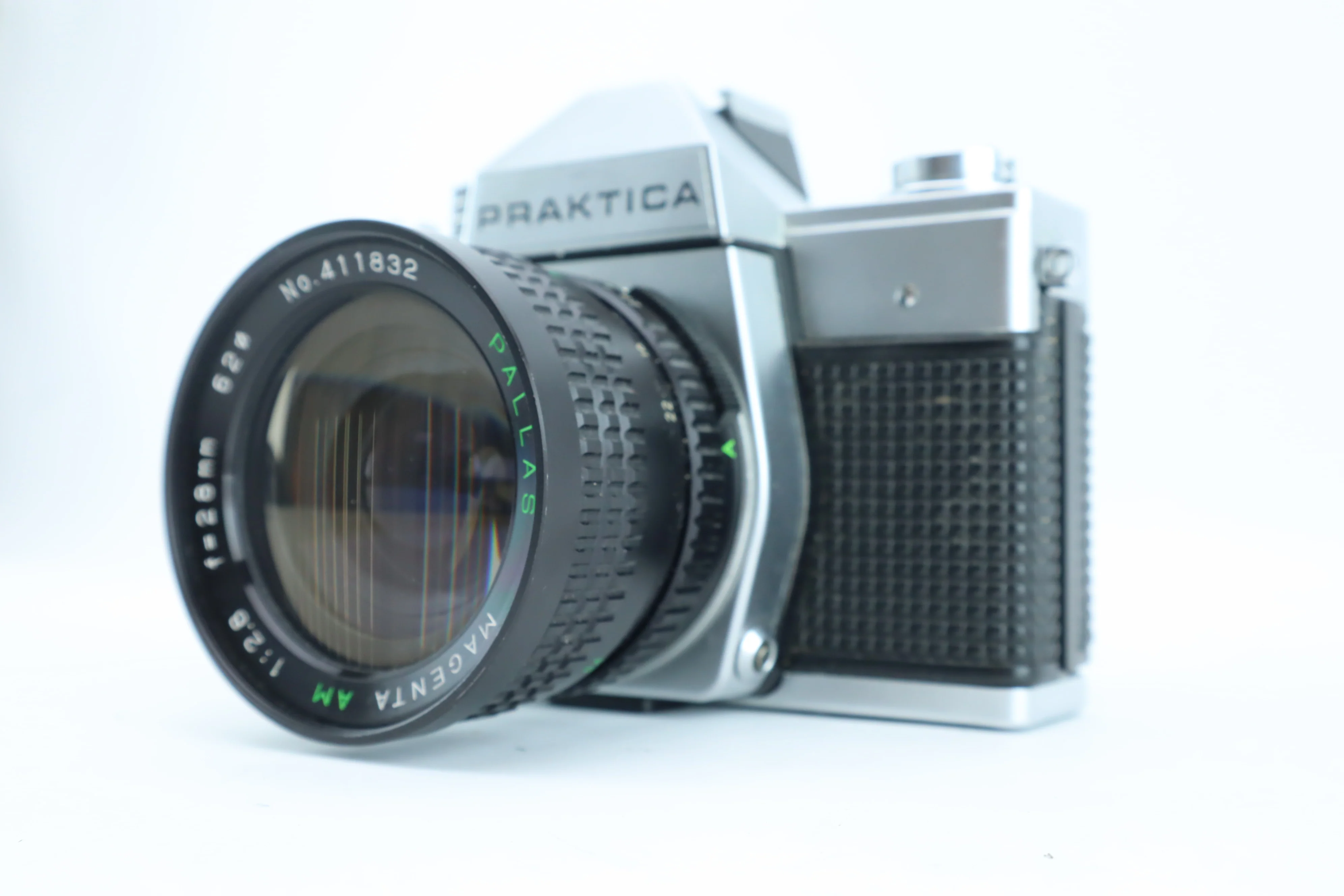Praktica MTL 3 with magneta 1:2,8 82mm - Image 3