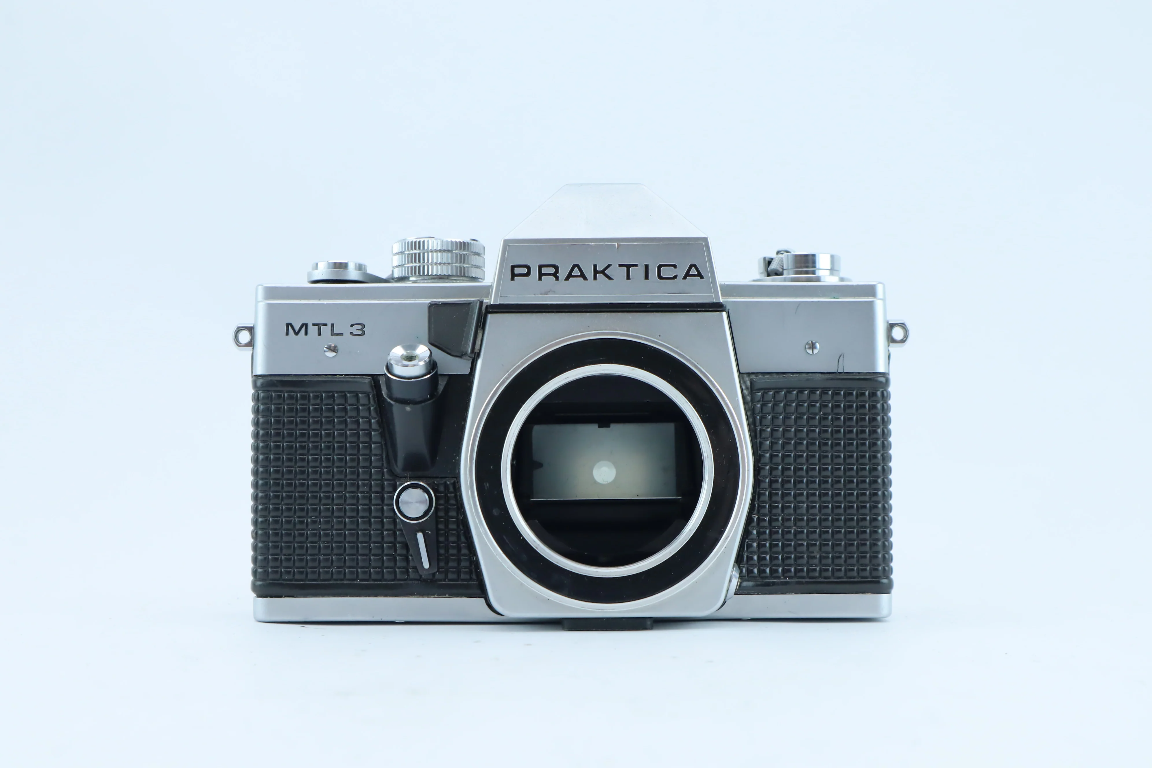 Praktica MTL 3 – 35mm Manual SLR Camera with Pentacon 50mm f/1.8 - Image 3